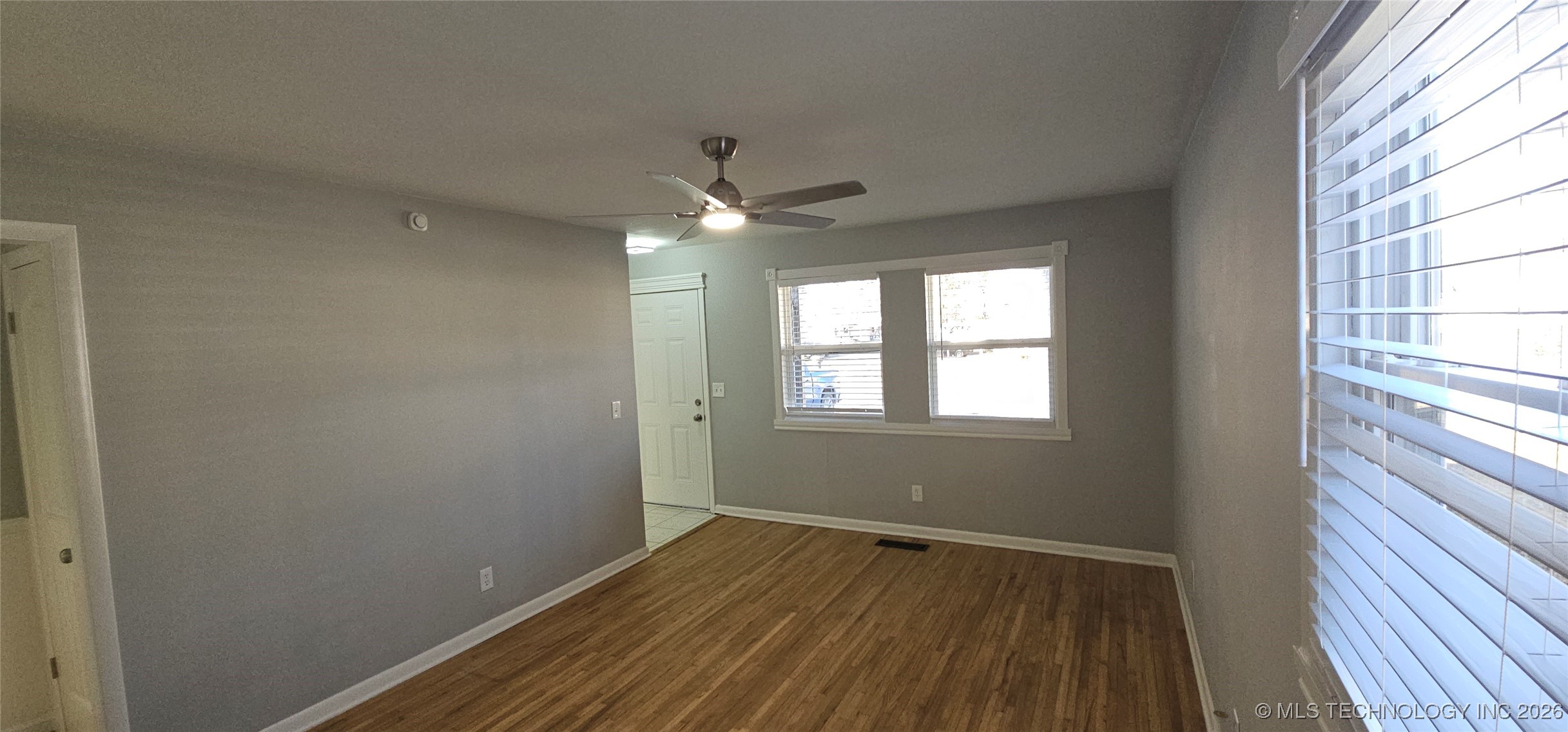 308 W 3rd Street Property Photo 11