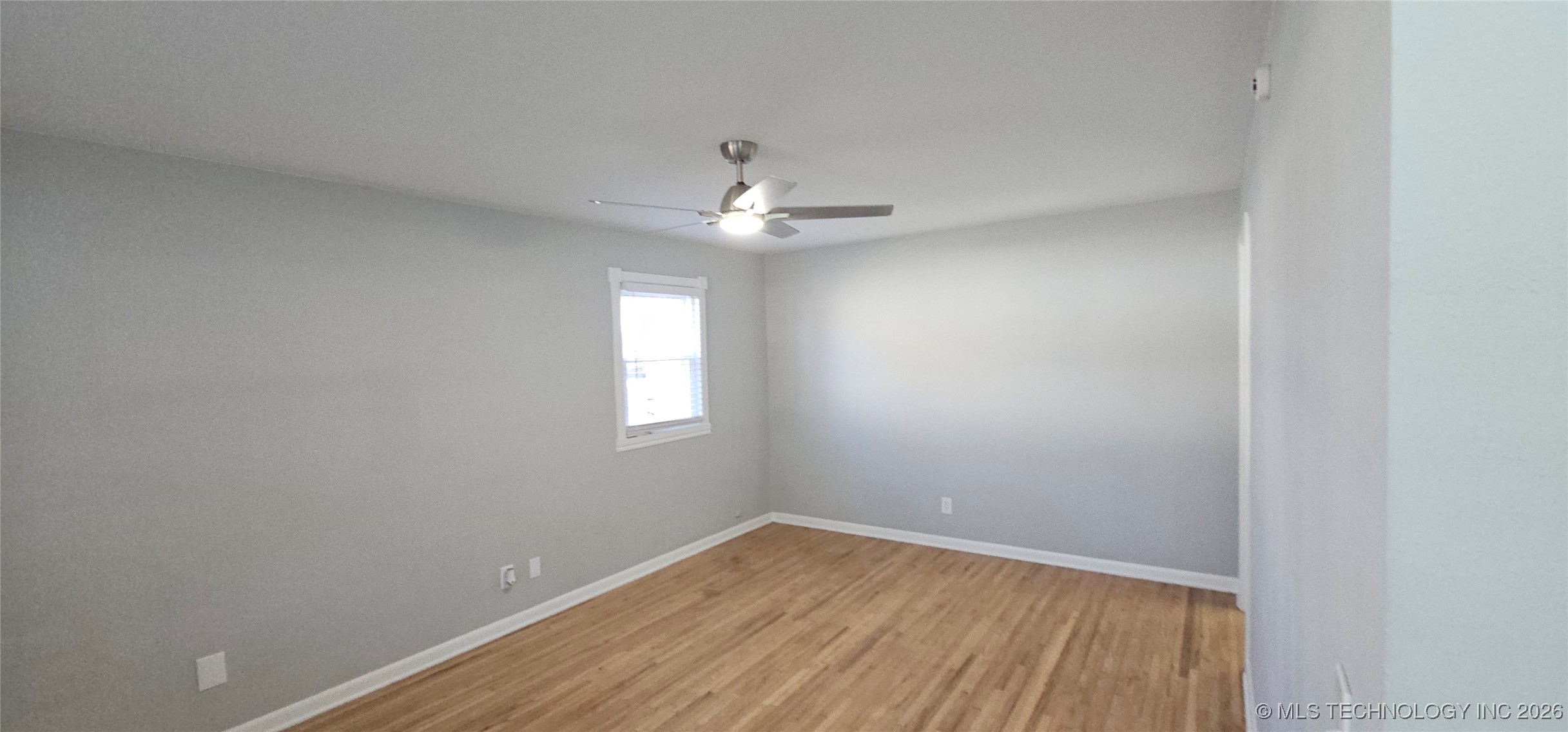 308 W 3rd Street Property Photo 25