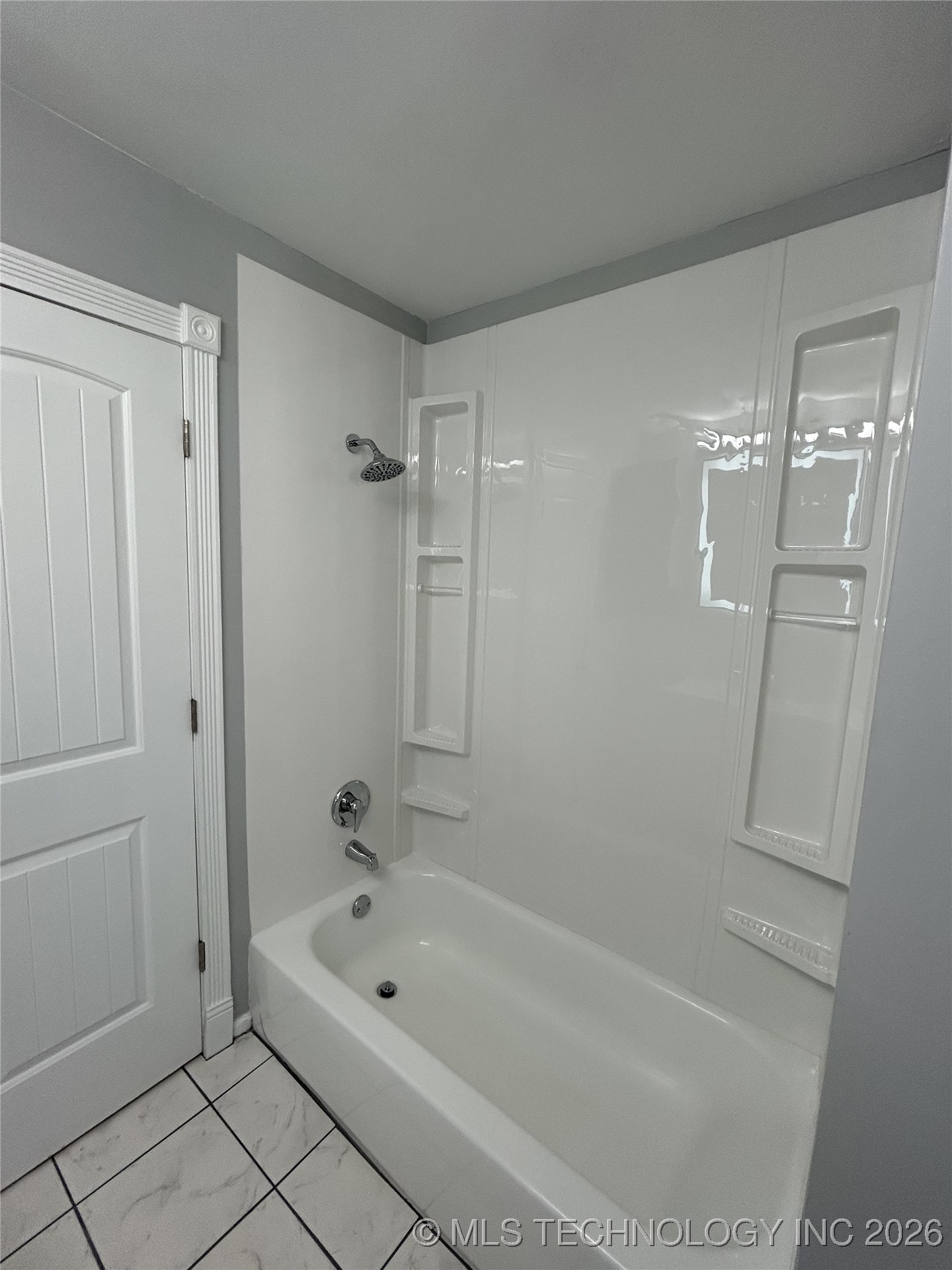 308 W 3rd Street Property Photo 40