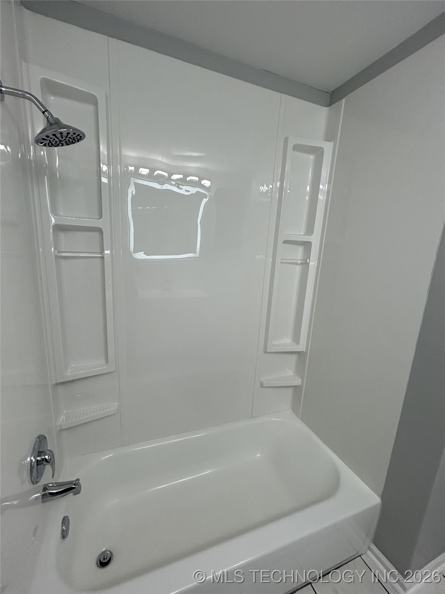 308 W 3rd Street Property Photo 41