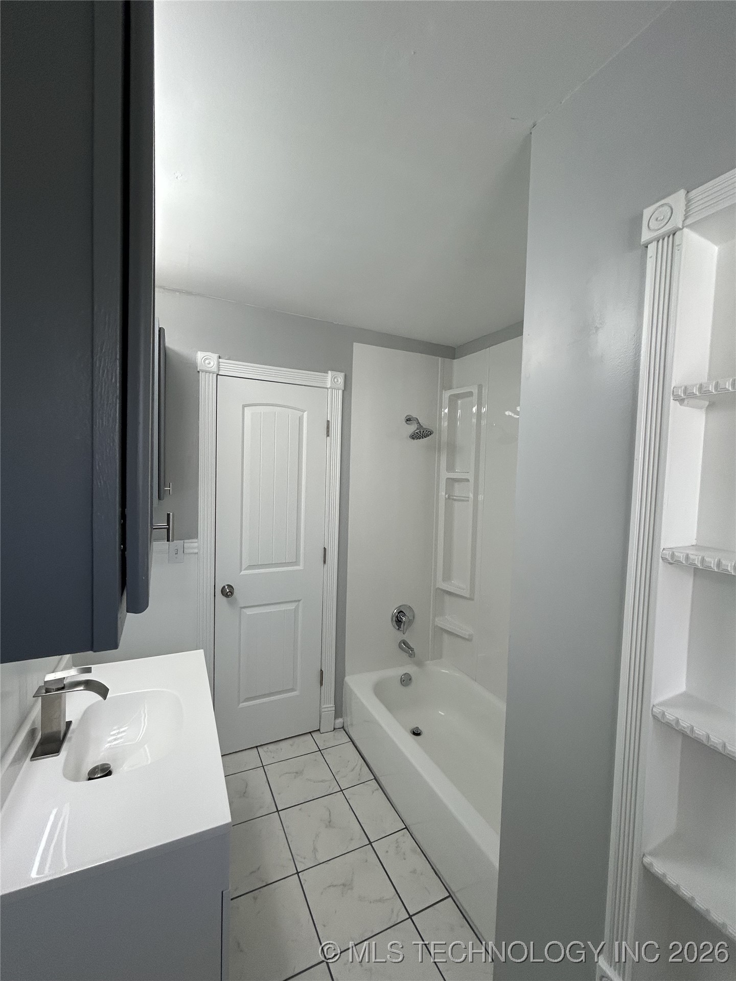 308 W 3rd Street Property Photo 47