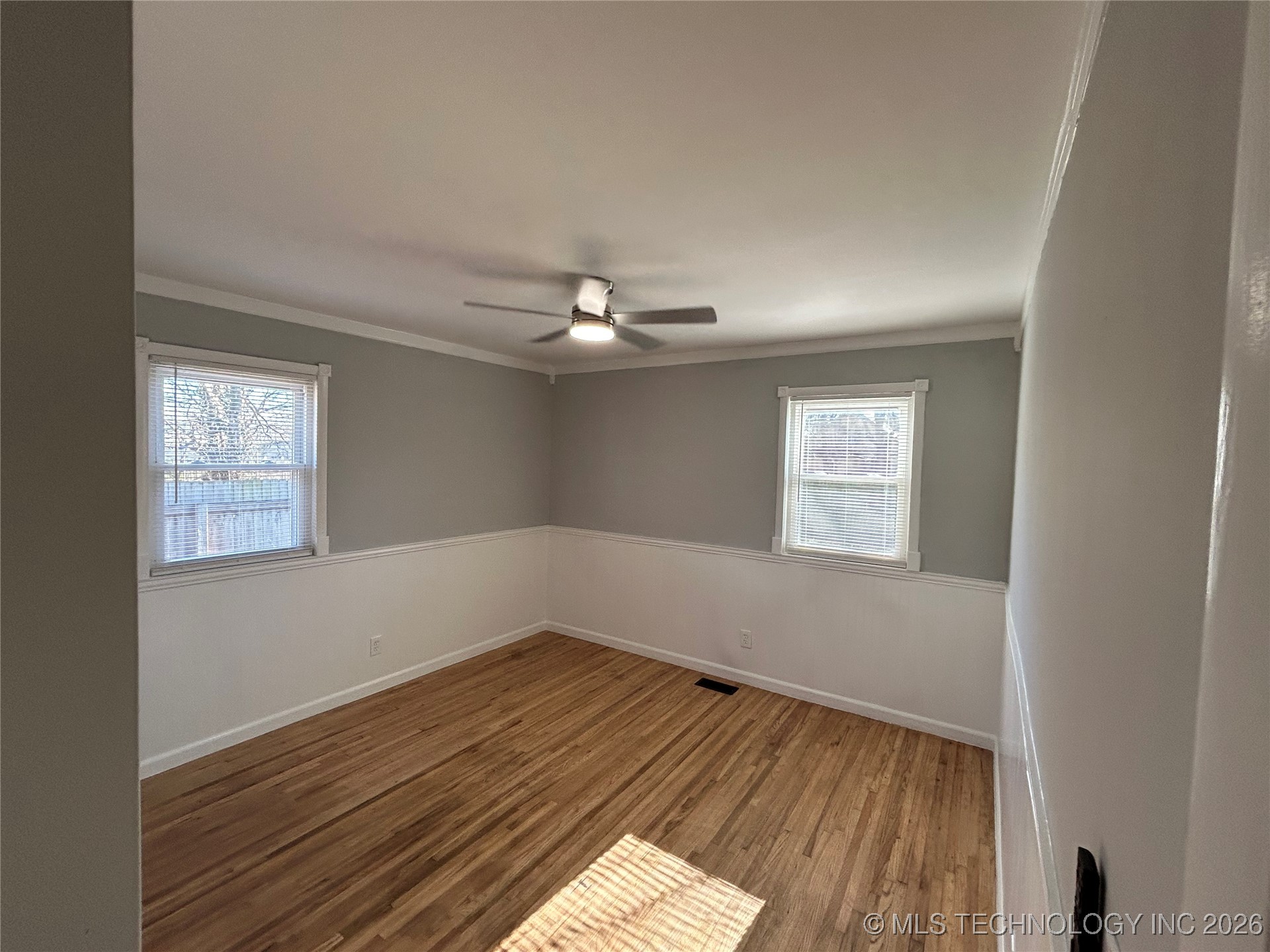 308 W 3rd Street Property Photo 50