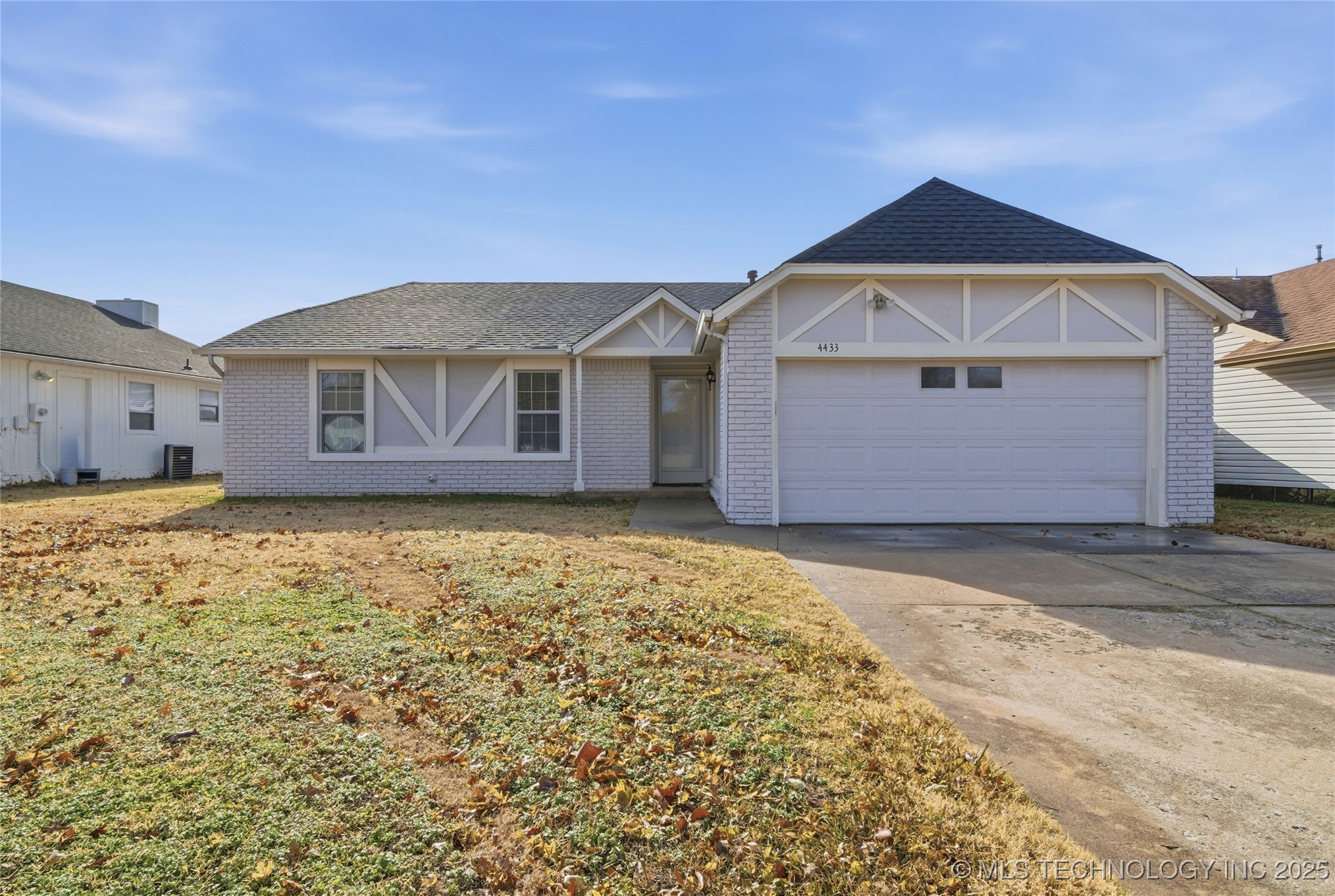 4433 W Reno Street Property Photo 1