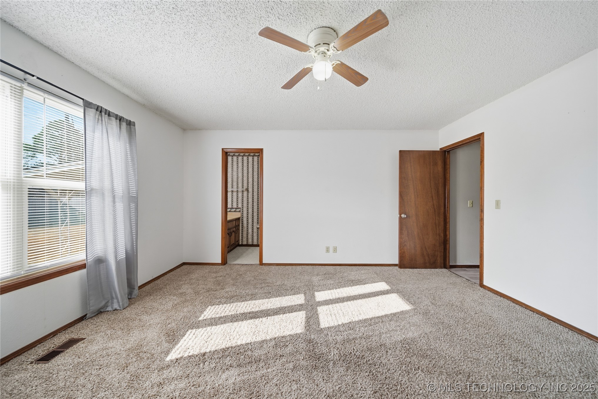 4433 W Reno Street Property Photo 15