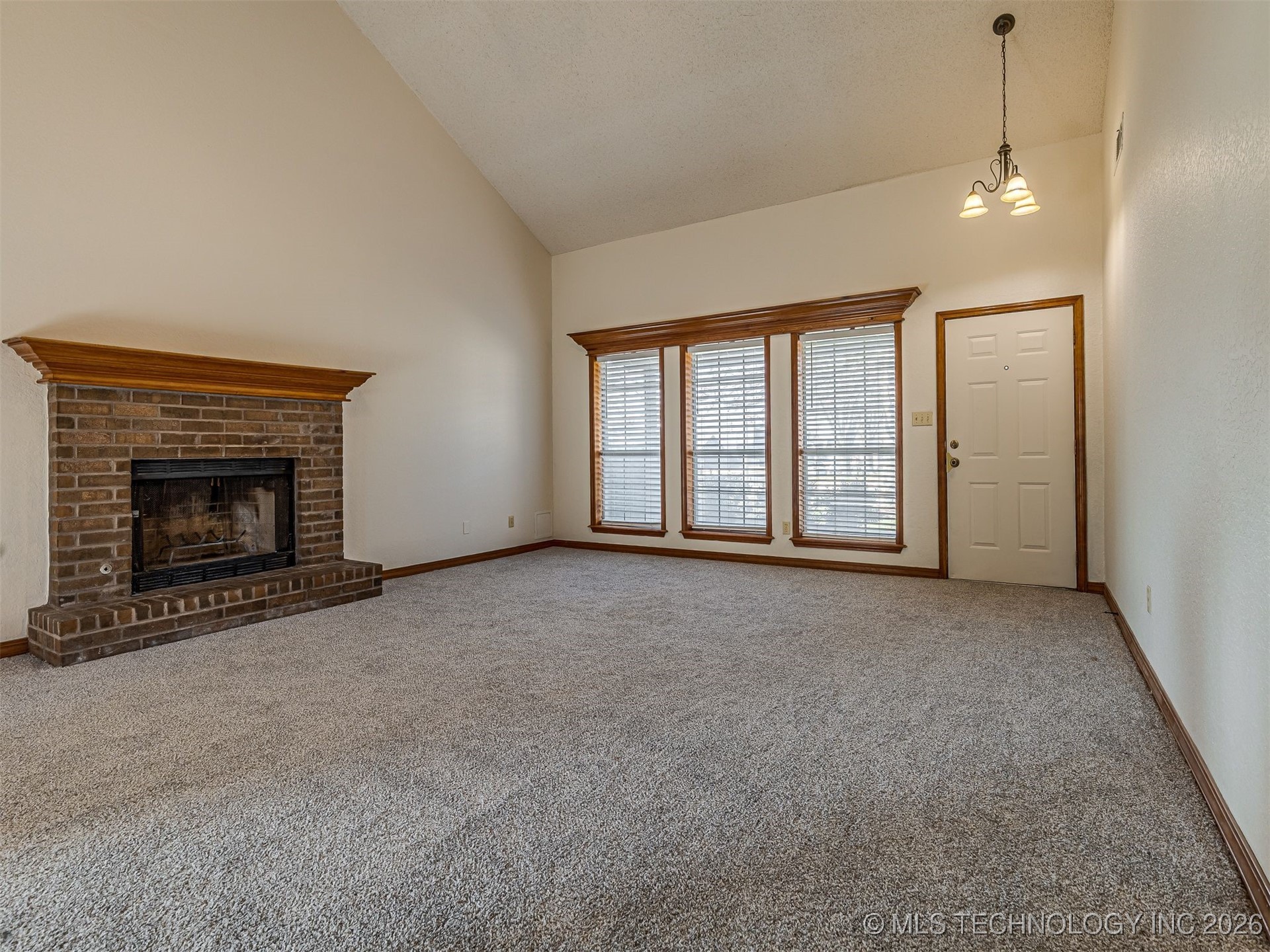 8307 N 126th East Avenue Property Photo 3