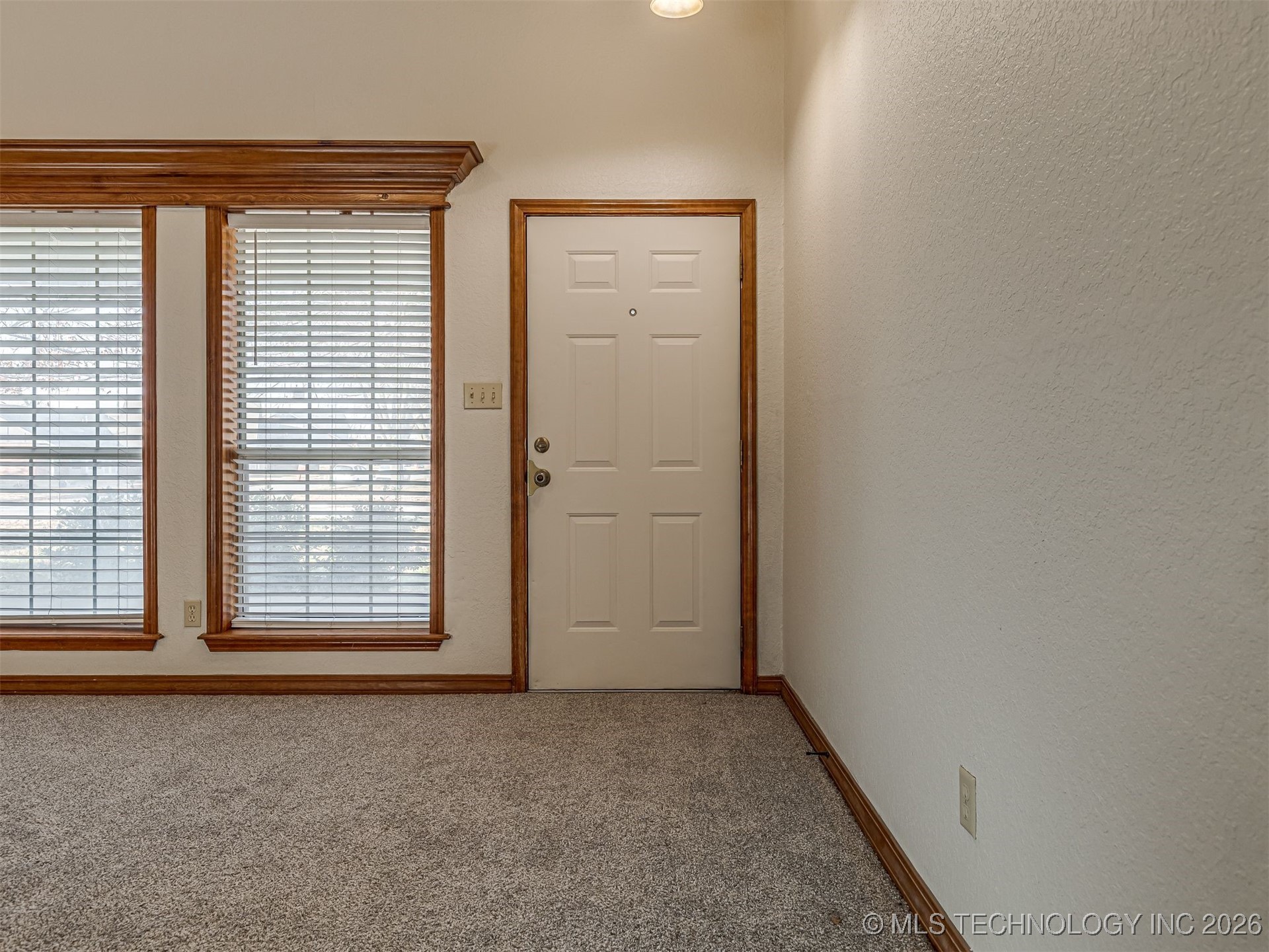 8307 N 126th East Avenue Property Photo 6