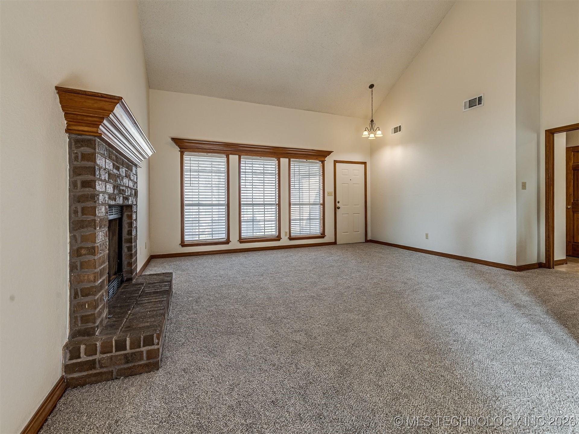 8307 N 126th East Avenue Property Photo 7