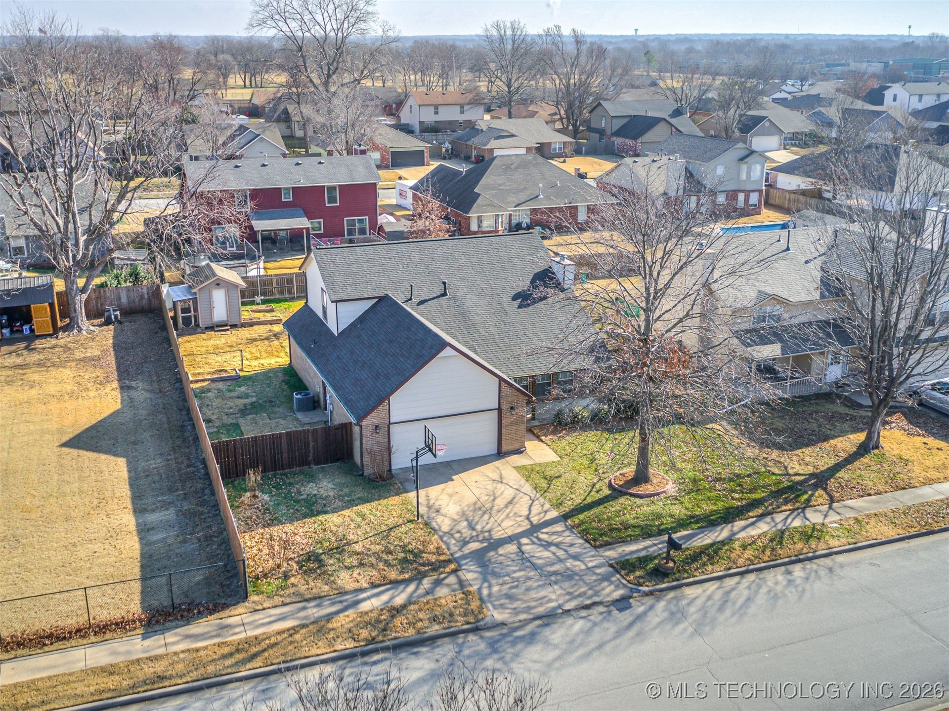 8307 N 126th East Avenue Property Photo 47