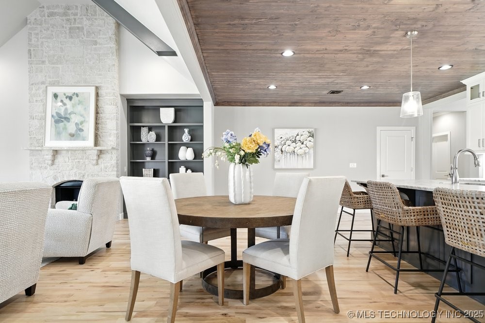 2722 W Roanoke Street Property Photo 13