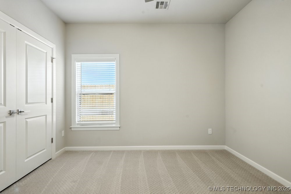 2722 W Roanoke Street Property Photo 25