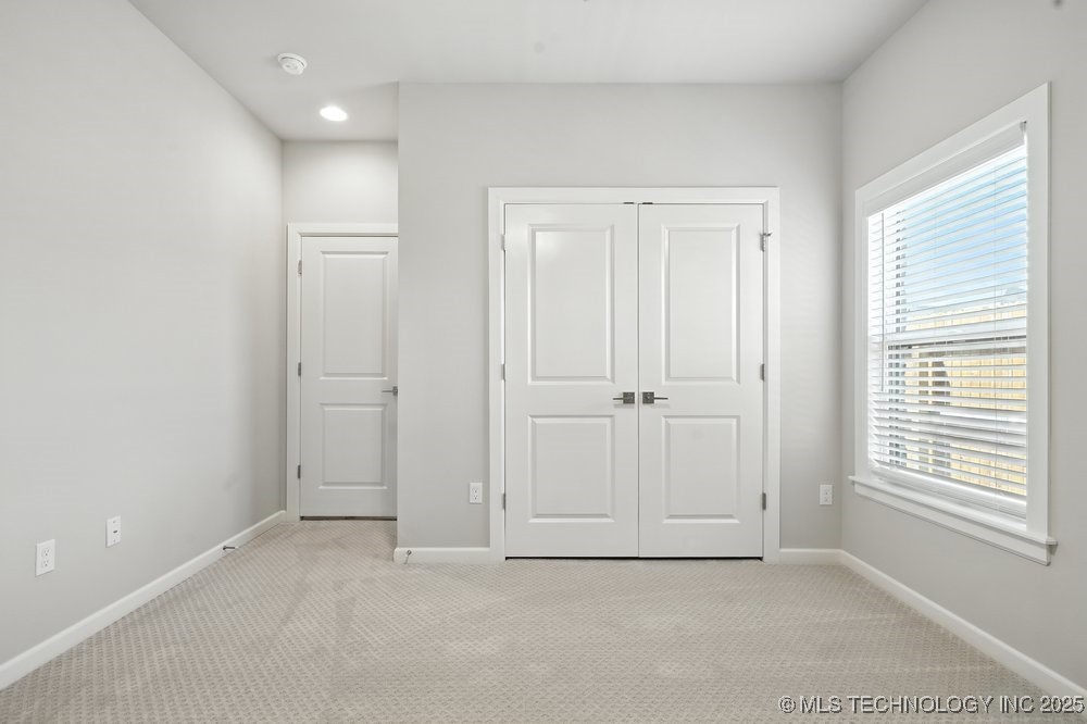 2722 W Roanoke Street Property Photo 26