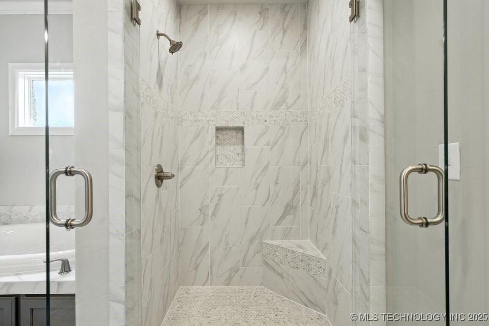 2722 W Roanoke Street Property Photo 32