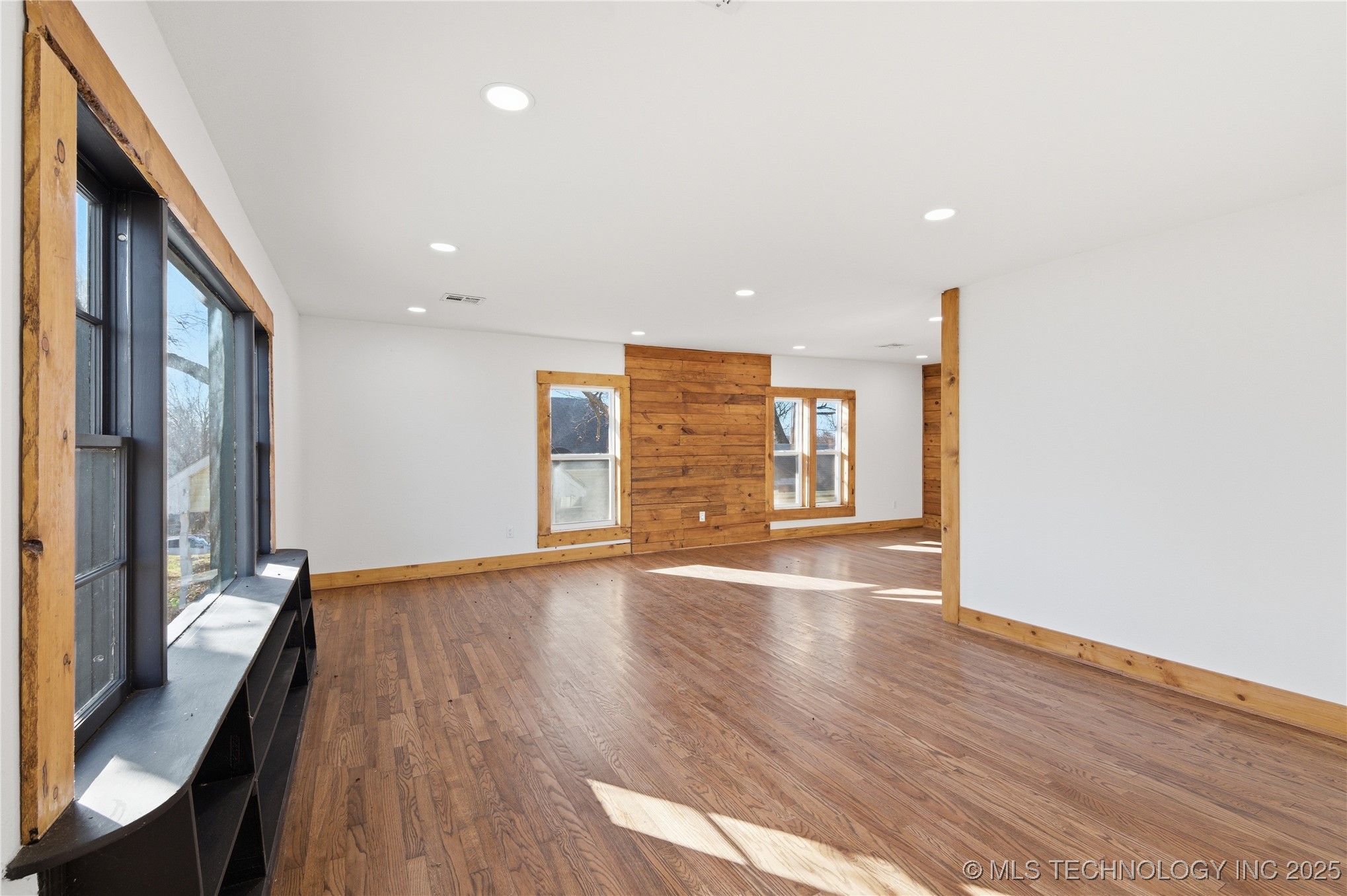 206 S Mounds Street Property Photo 6