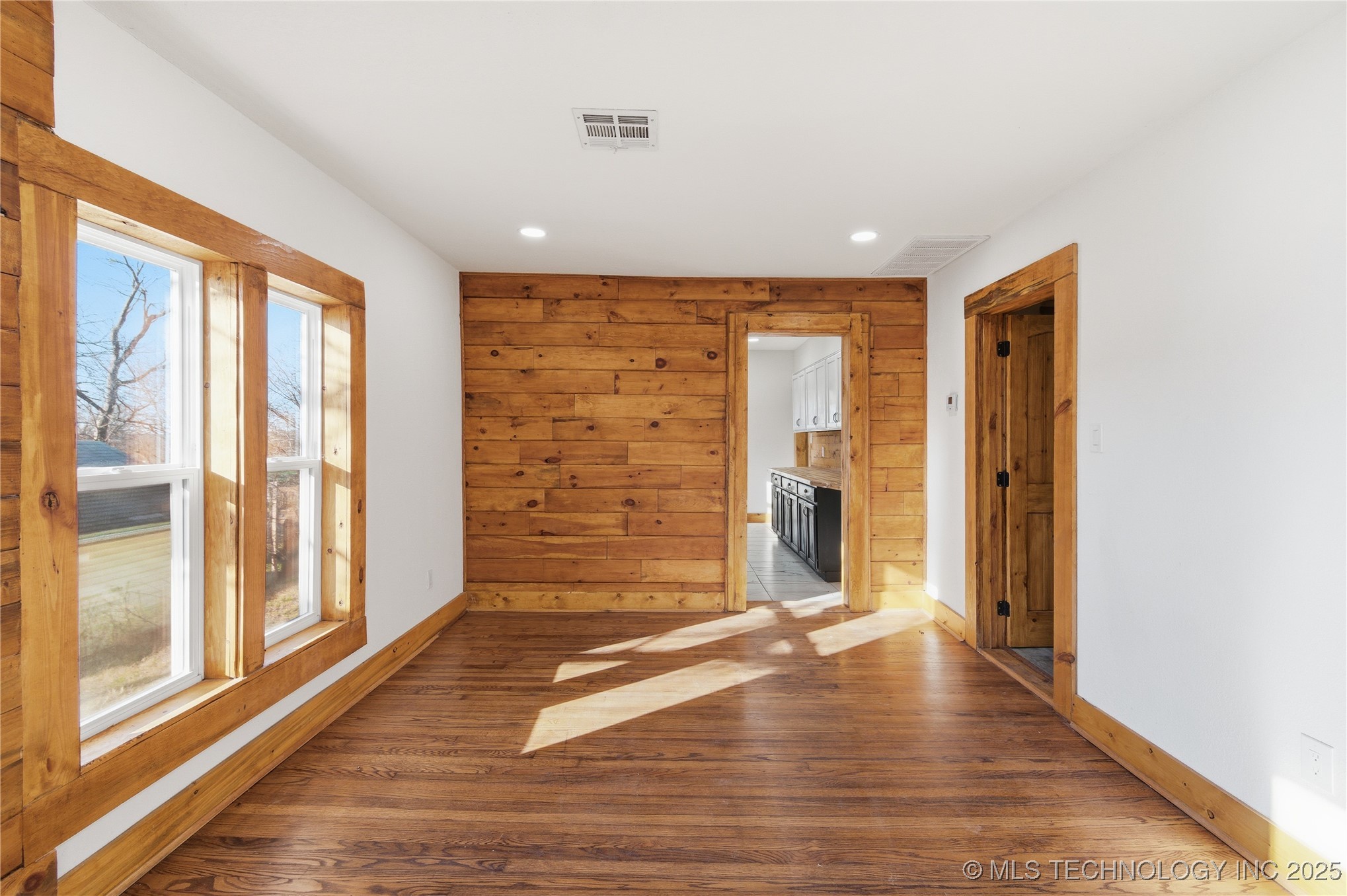 206 S Mounds Street Property Photo 9