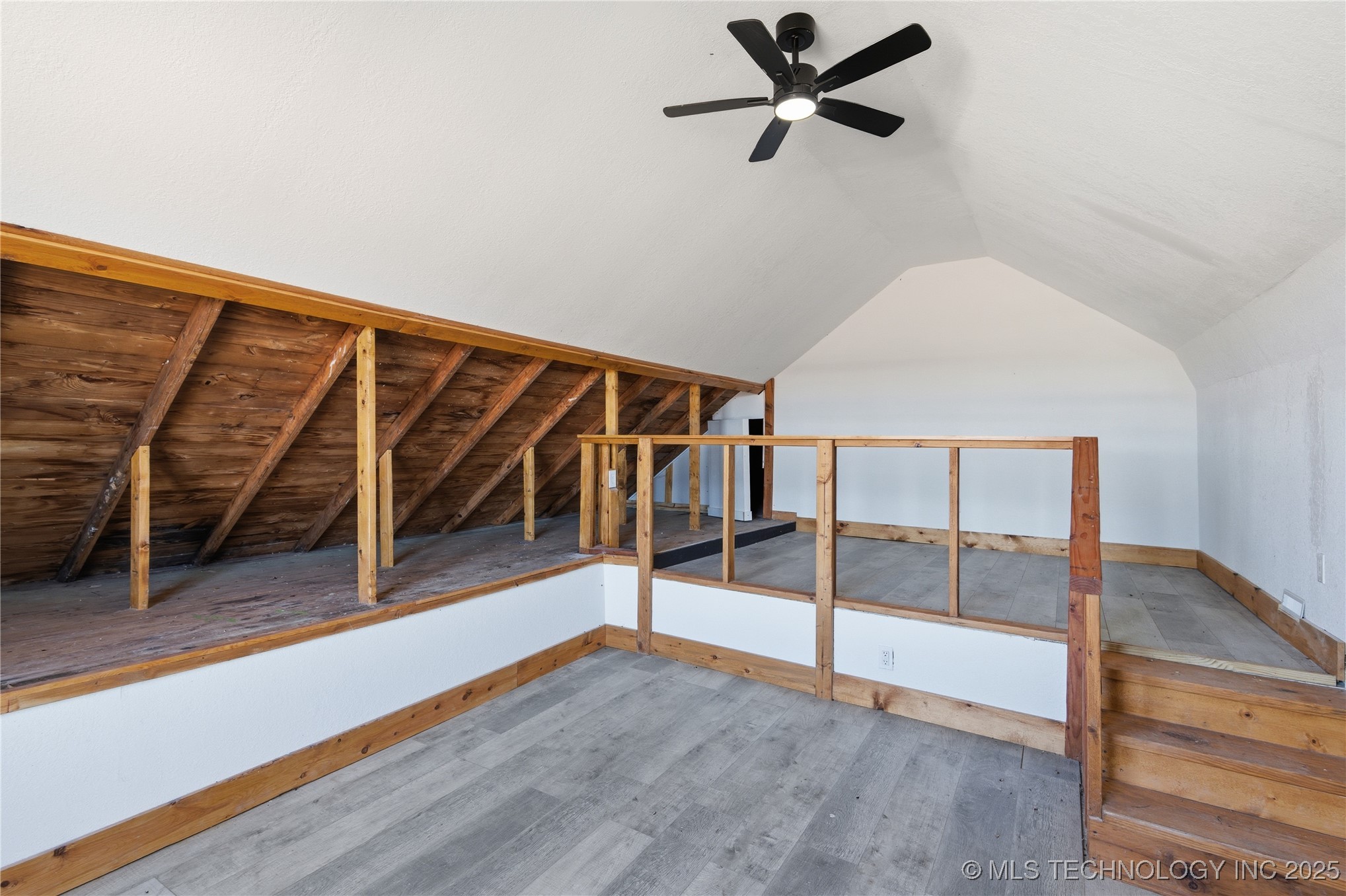 206 S Mounds Street Property Photo 24