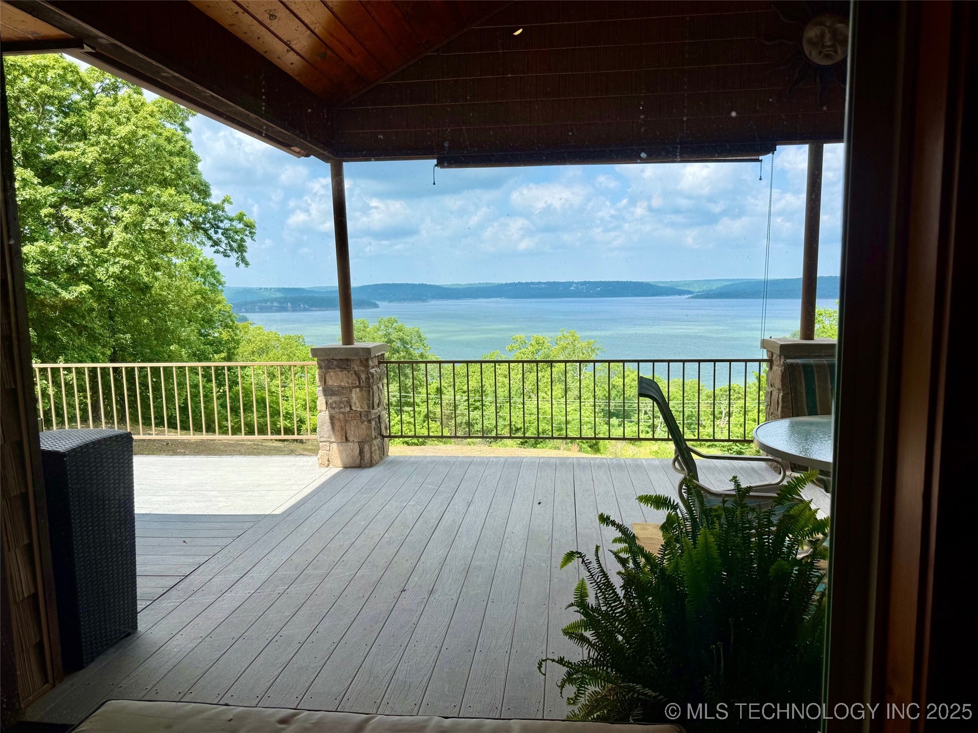 96080 S 4490 Property Photo 3