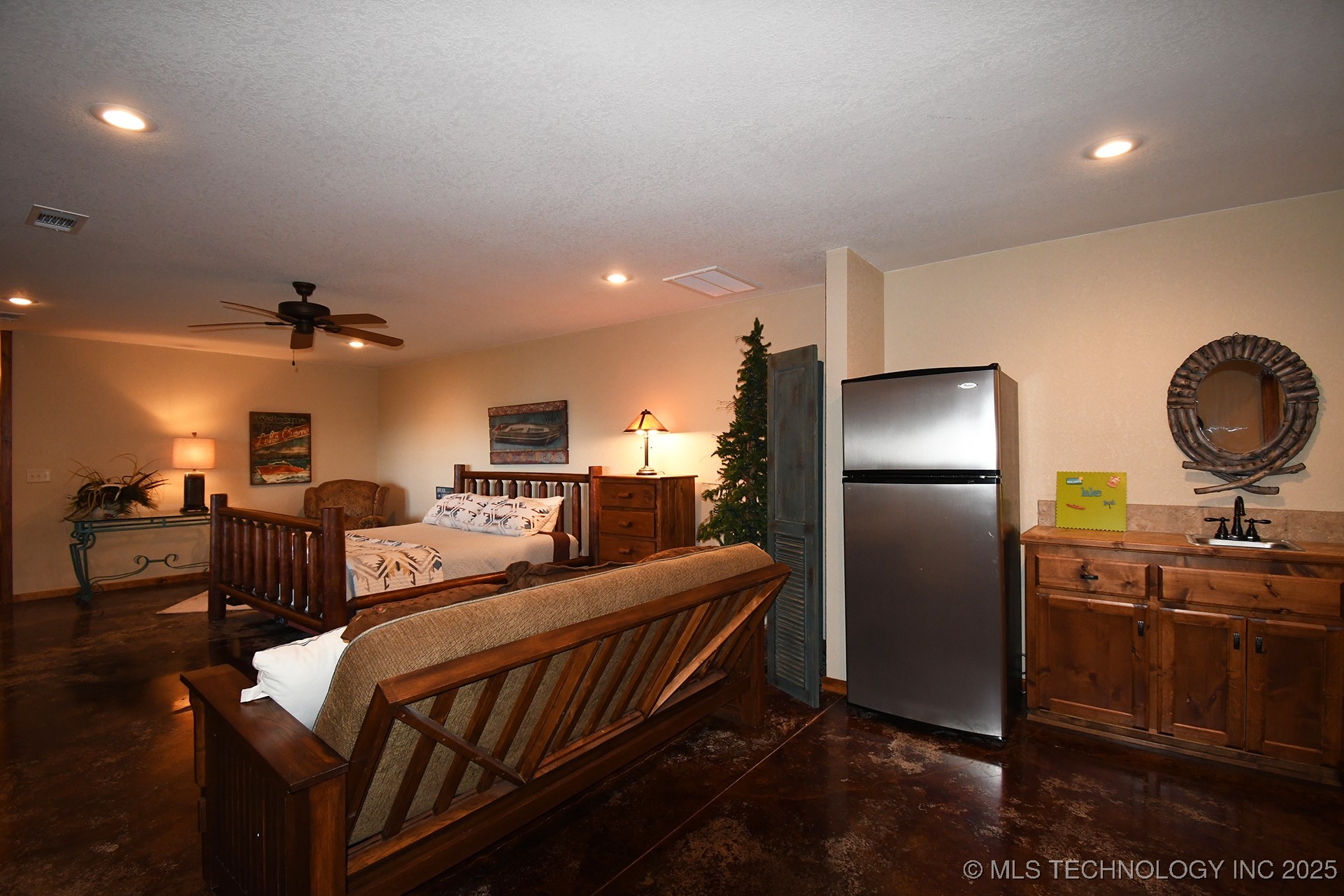 96080 S 4490 Property Photo 49