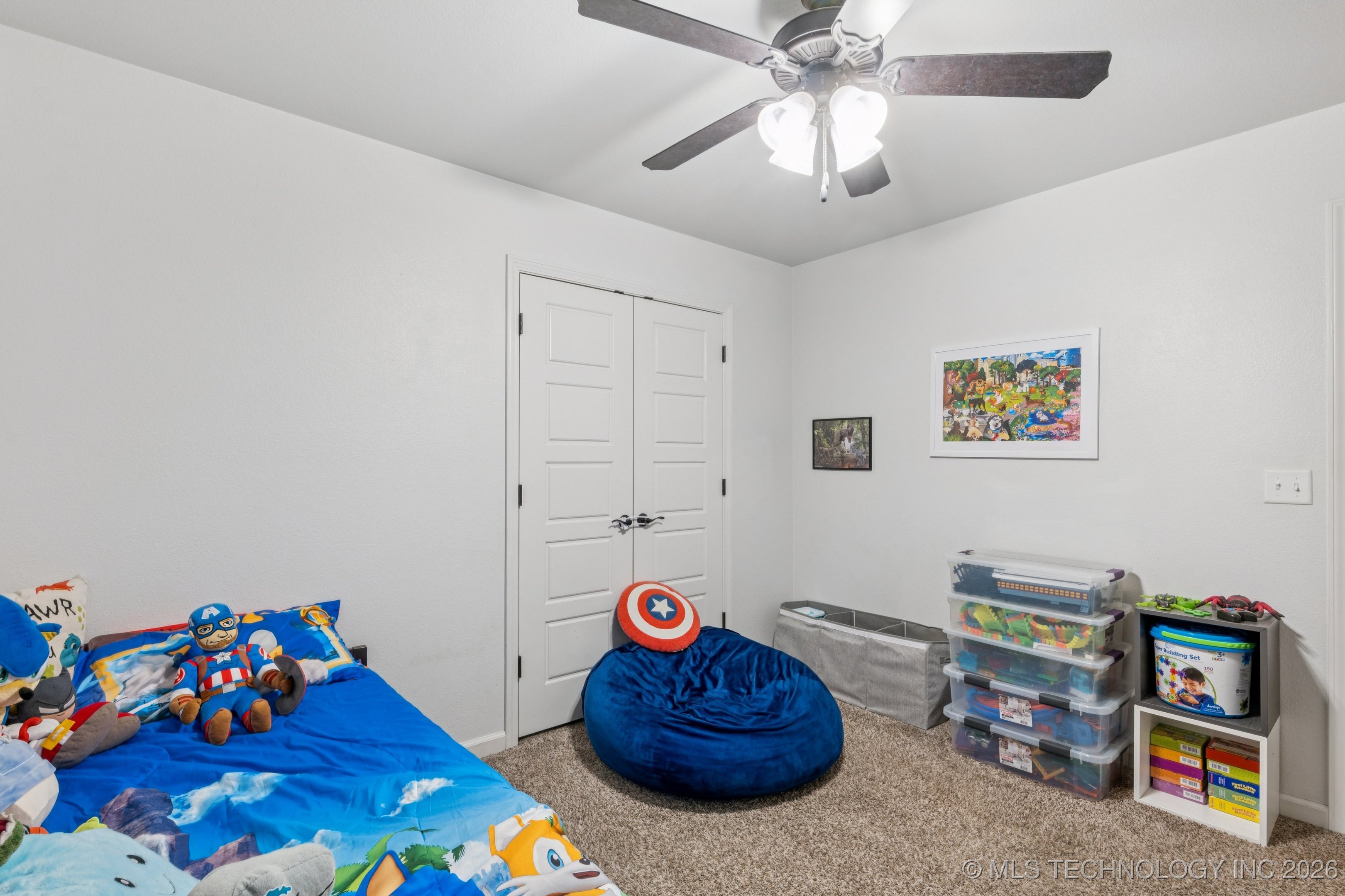 2901 S Gardenia Avenue Property Photo 24