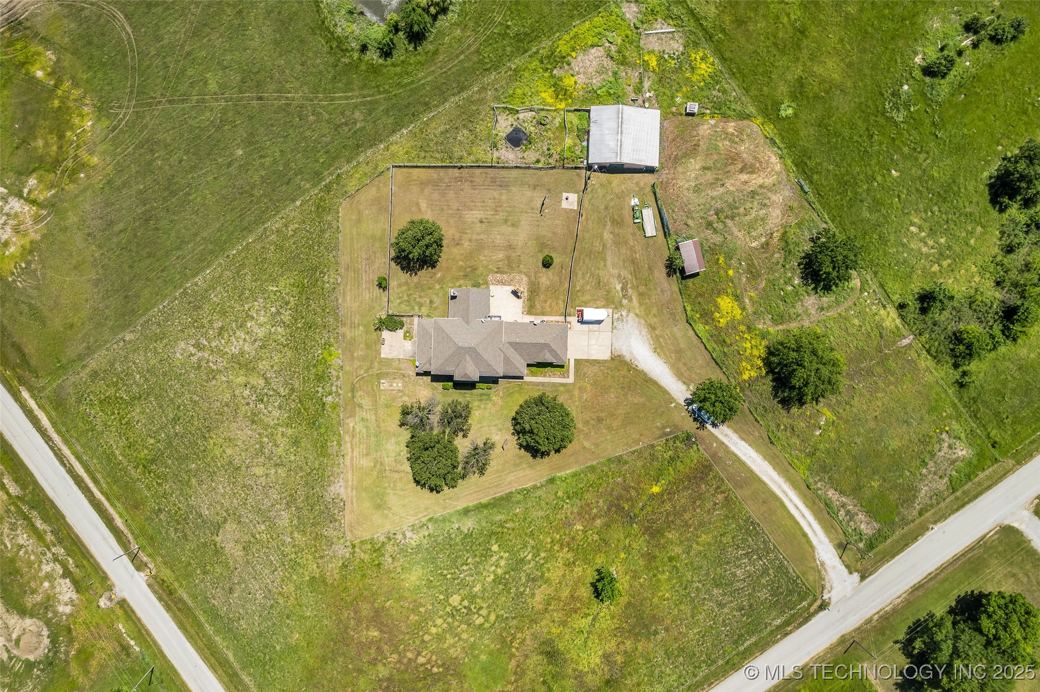 7033 S 4130 Road Property Photo 98