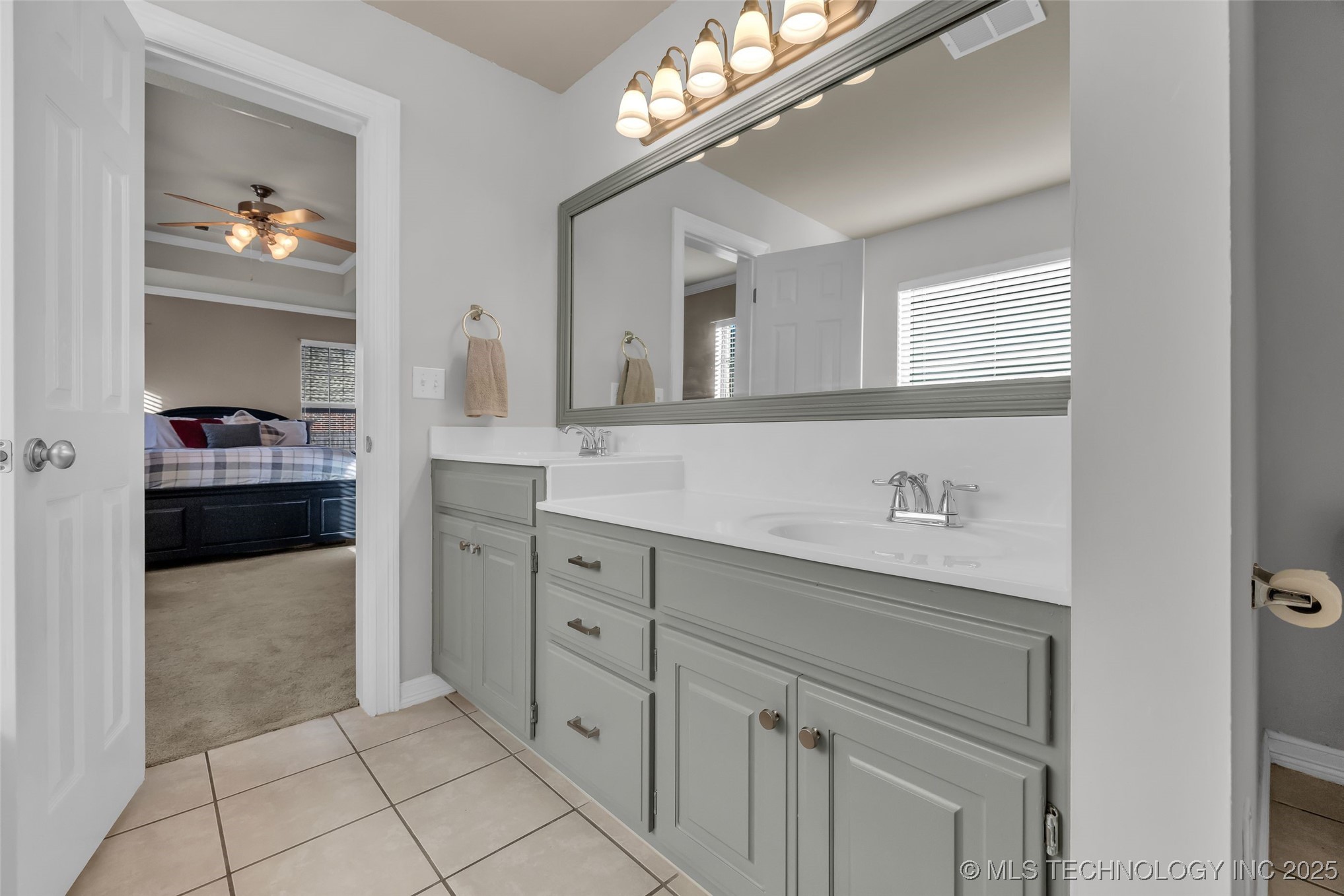 3700 N Oak Avenue Property Photo 7