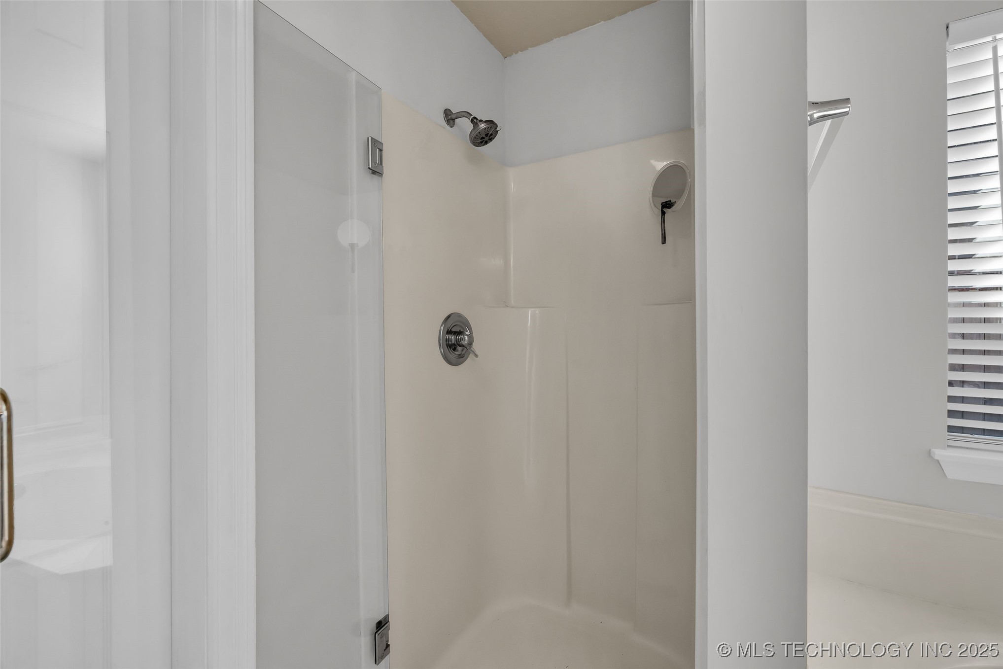 3700 N Oak Avenue Property Photo 28