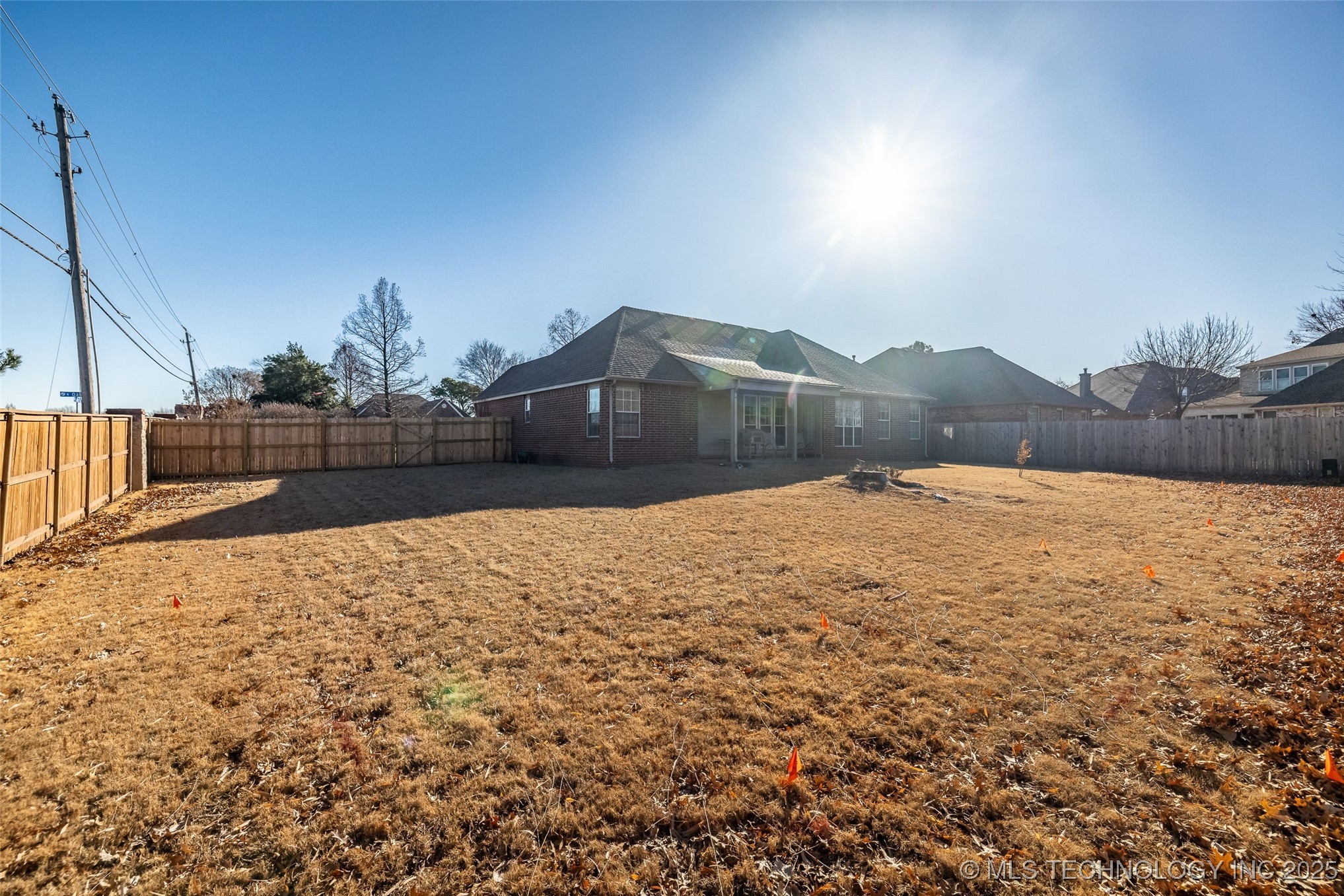 3700 N Oak Avenue Property Photo 36