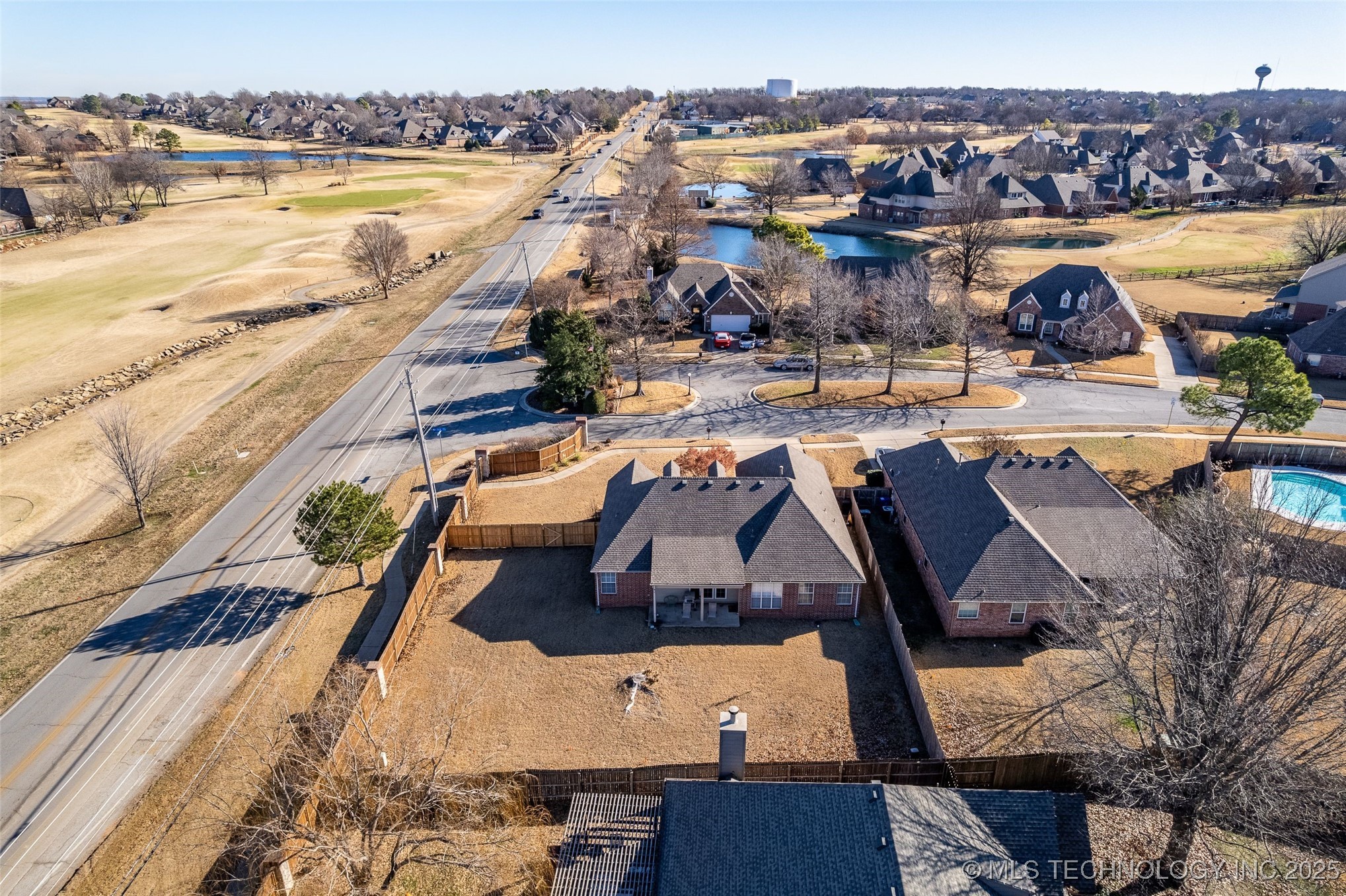 3700 N Oak Avenue Property Photo 44