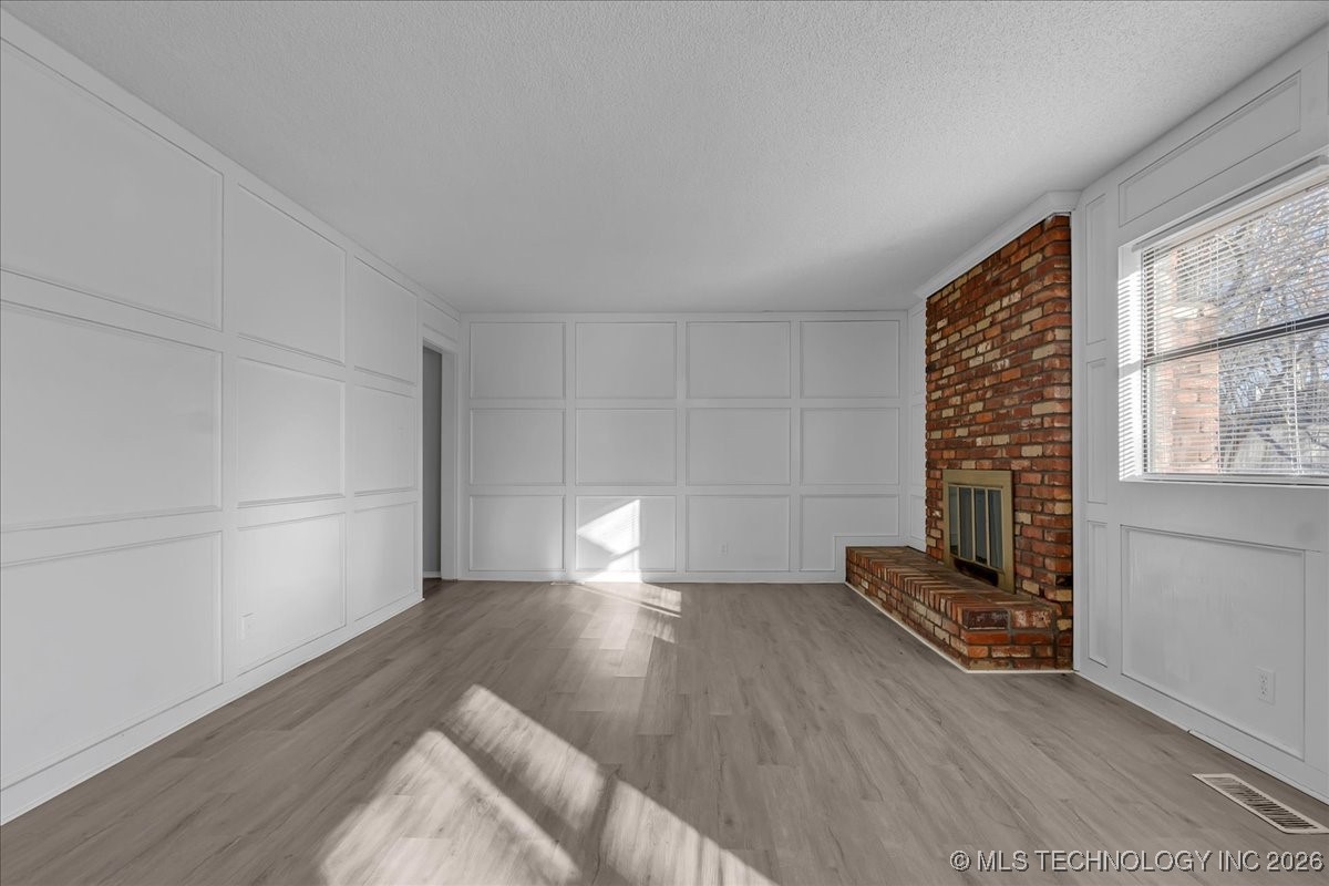 2301 S Chestnut Avenue Property Photo 10