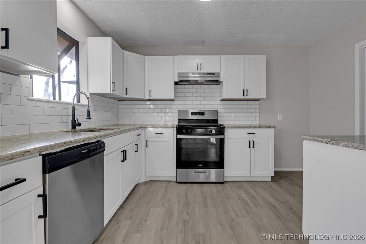 2301 S Chestnut Avenue Property Photo 12