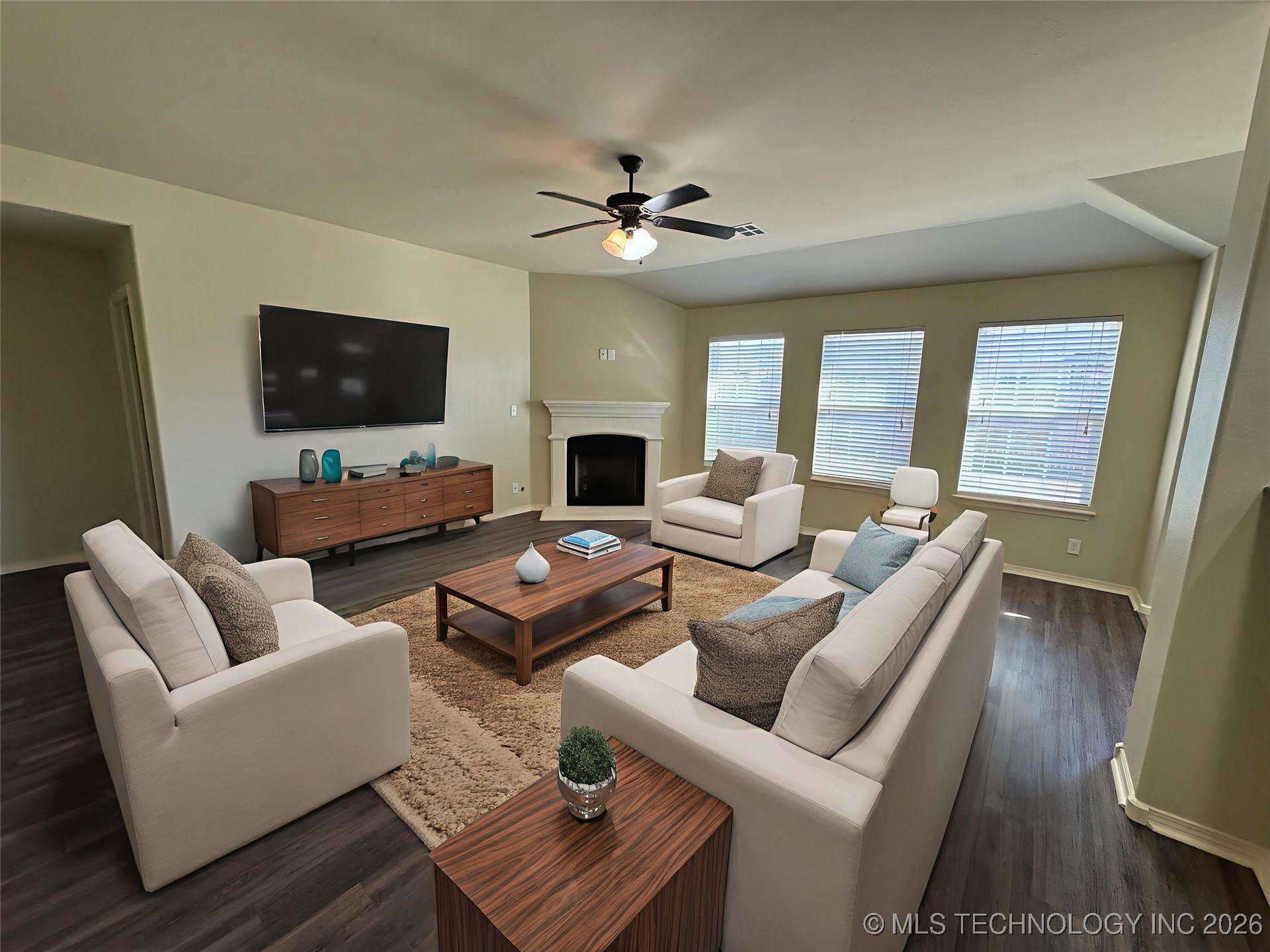 12693 S 85th East Place E Property Photo 2