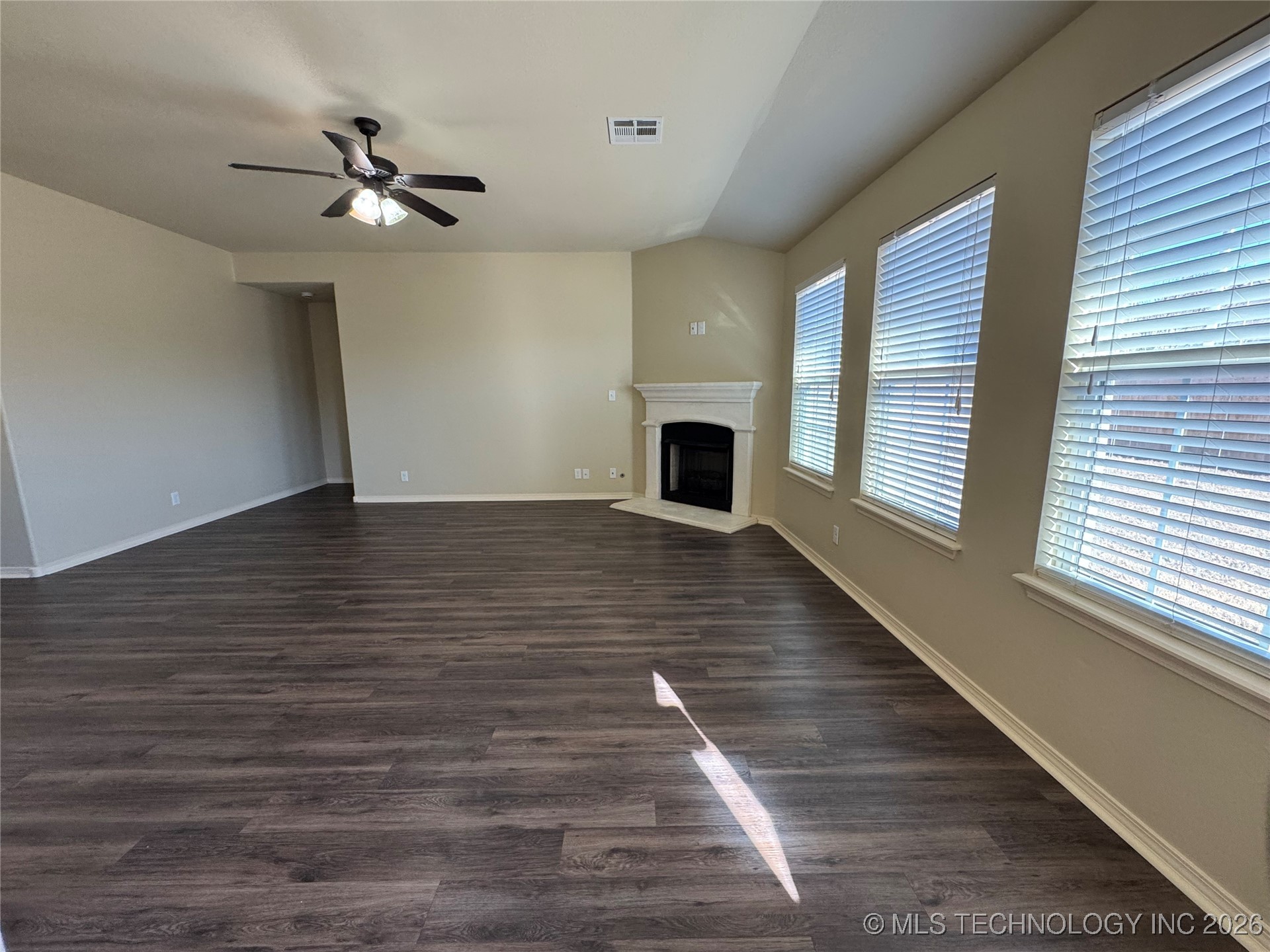 12693 S 85th East Place E Property Photo 5