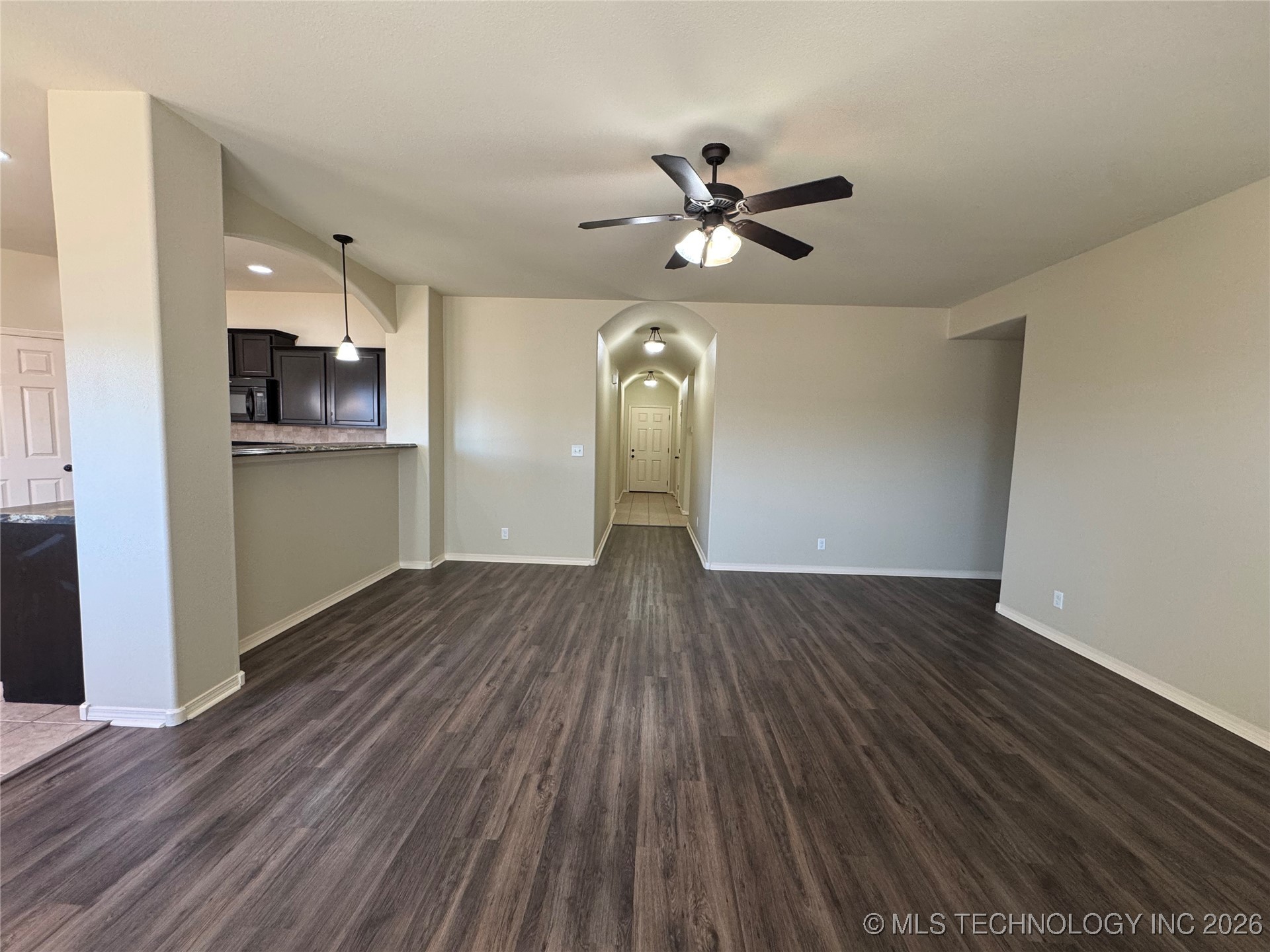 12693 S 85th East Place E Property Photo 6