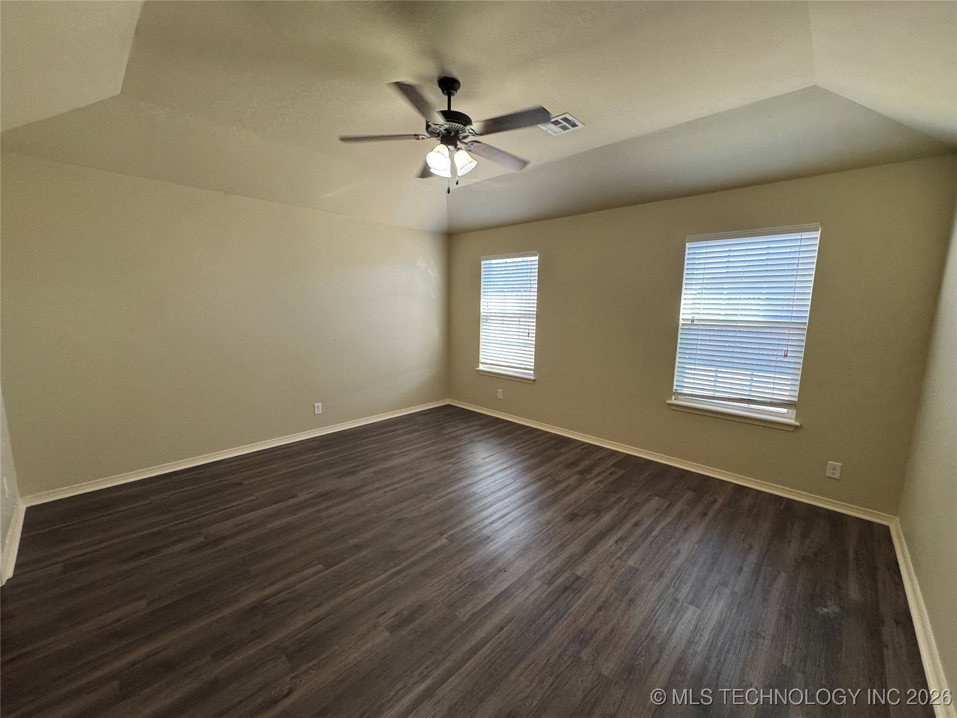 12693 S 85th East Place E Property Photo 11