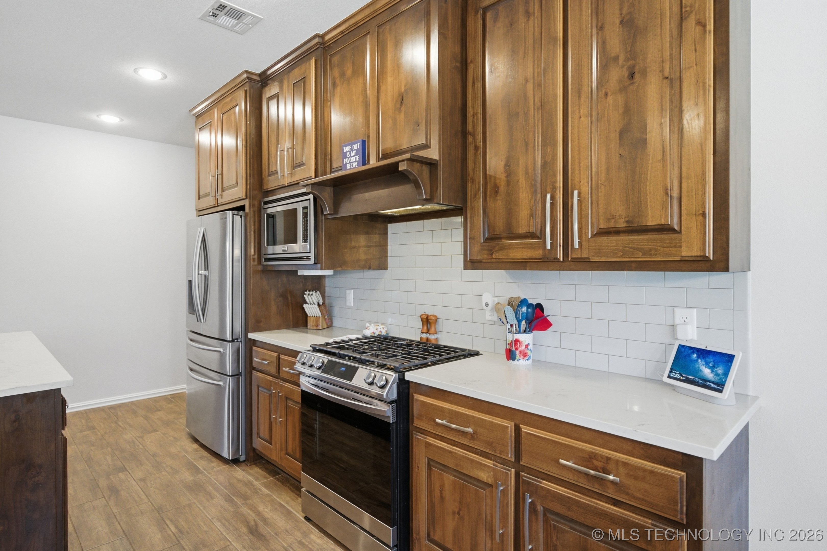 4302 S Woodland Avenue Property Photo 14