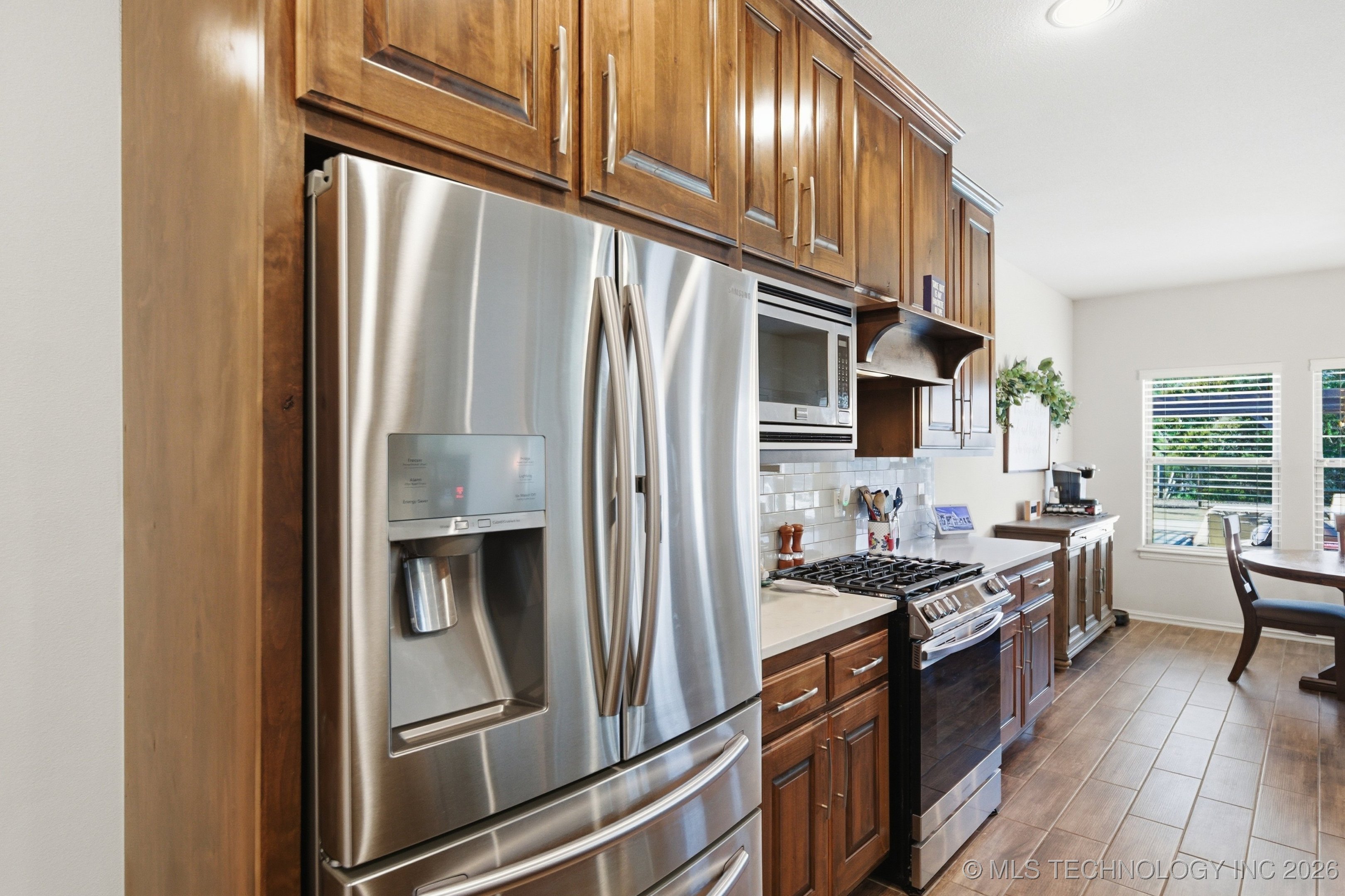 4302 S Woodland Avenue Property Photo 15