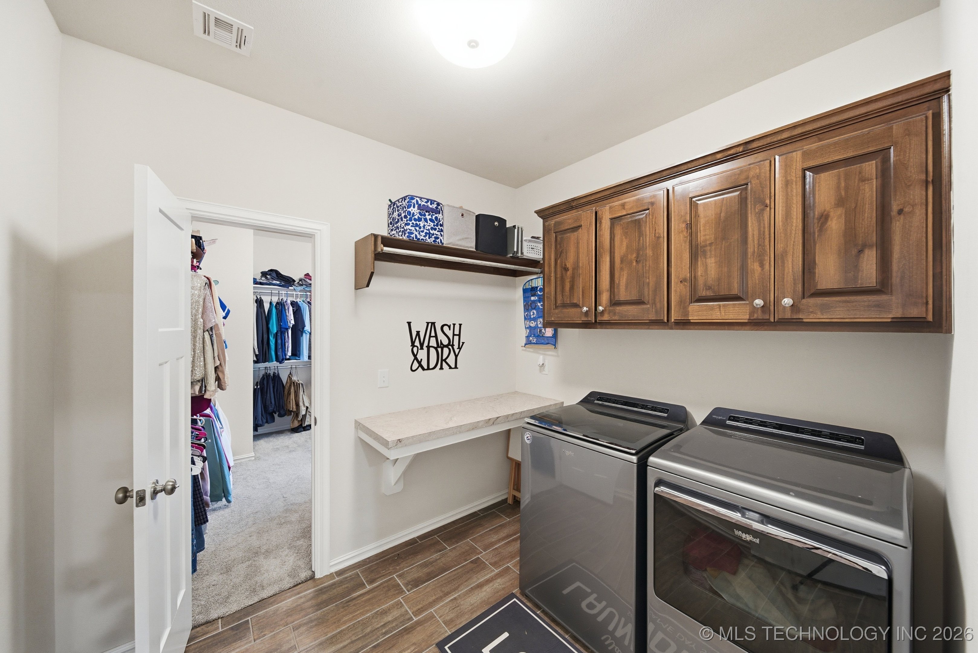 4302 S Woodland Avenue Property Photo 25