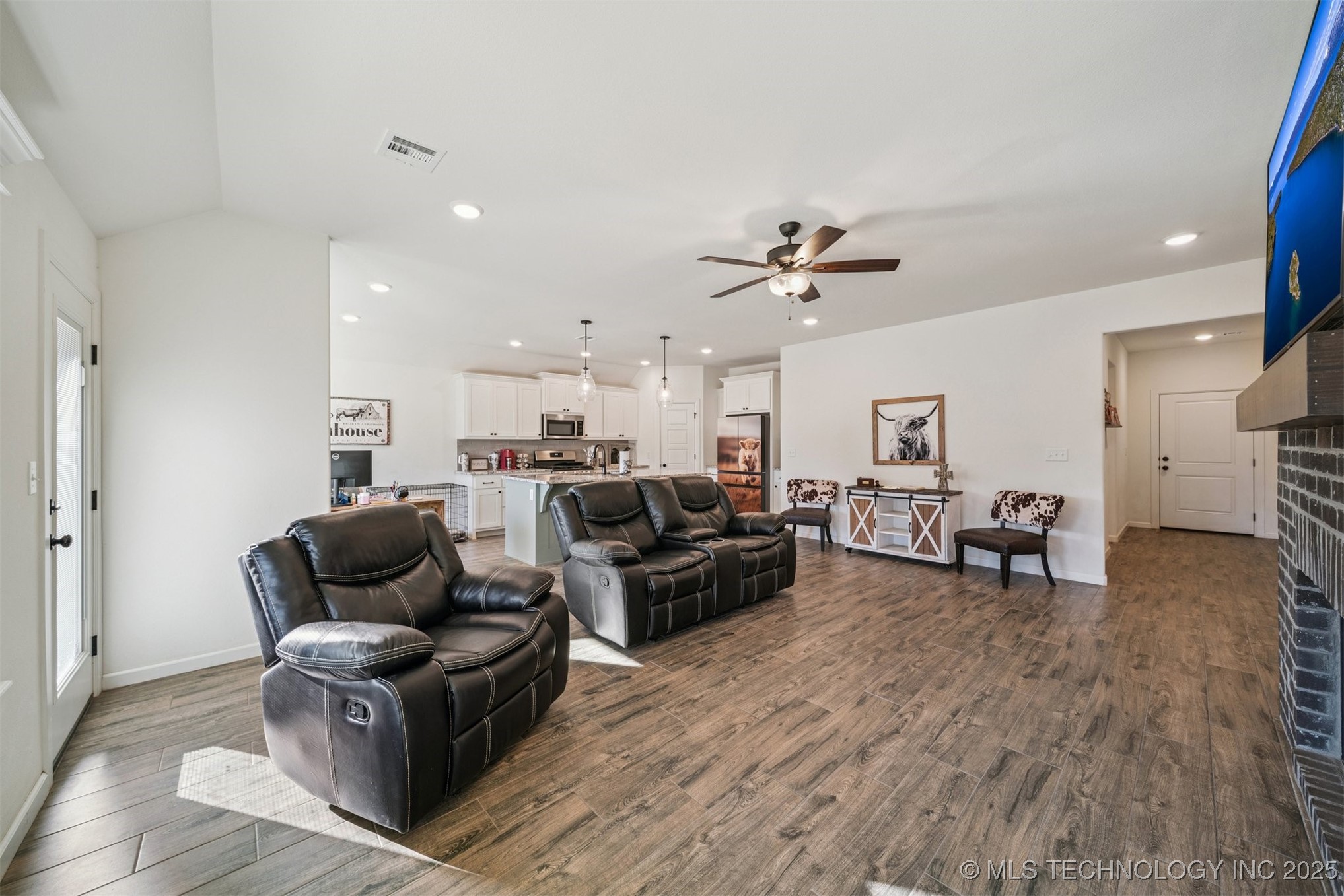 10723 S 280th East Avenue Property Photo 17