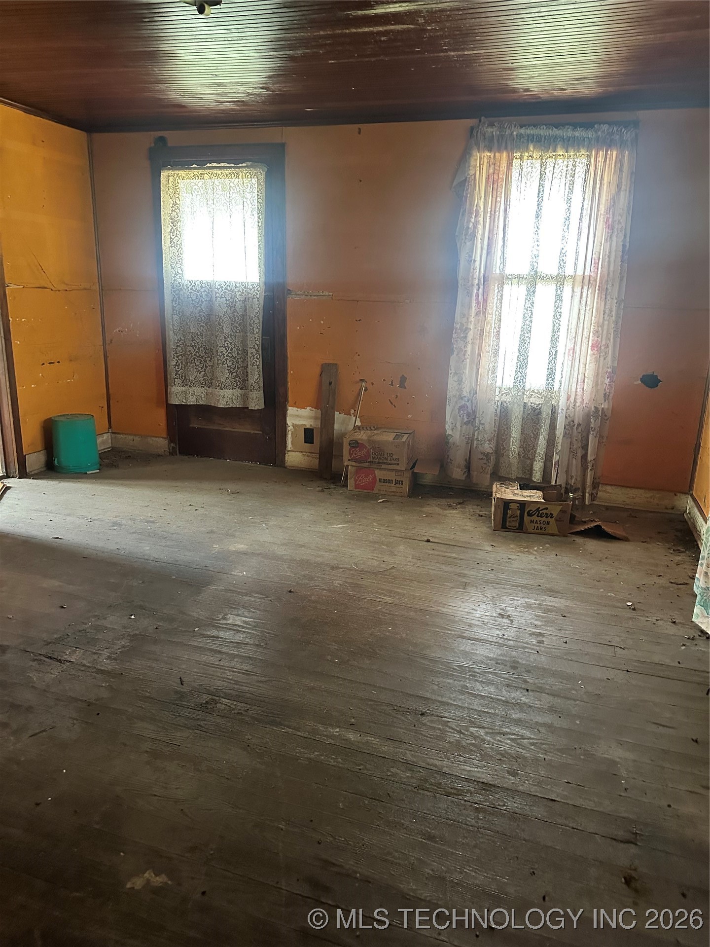 420 Hwy 75 Property Photo 2