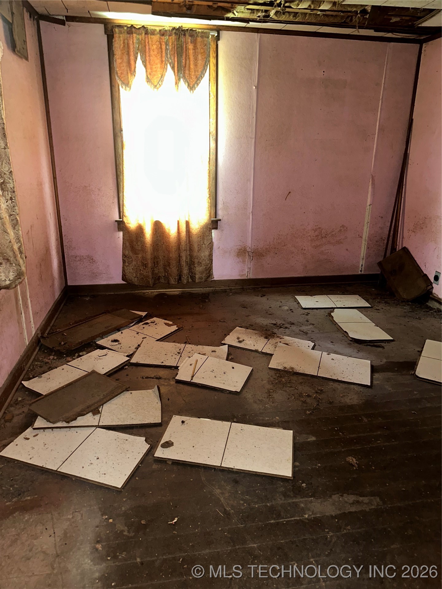 420 Hwy 75 Property Photo 5