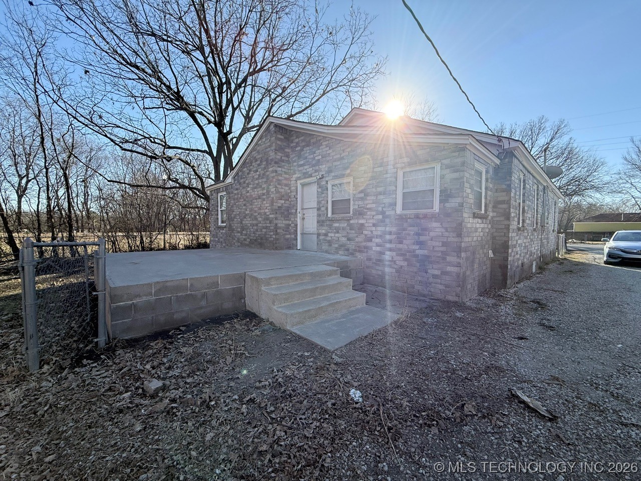 107 W Carter Street Property Photo 3