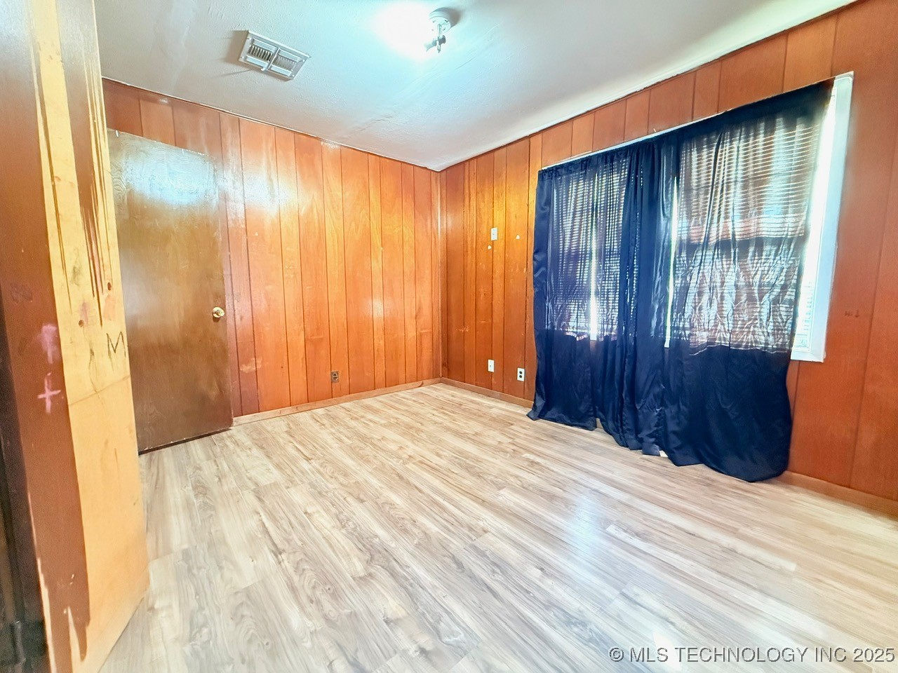 107 W Carter Street Property Photo 17