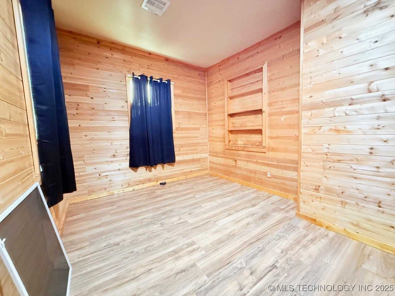 107 W Carter Street Property Photo 19