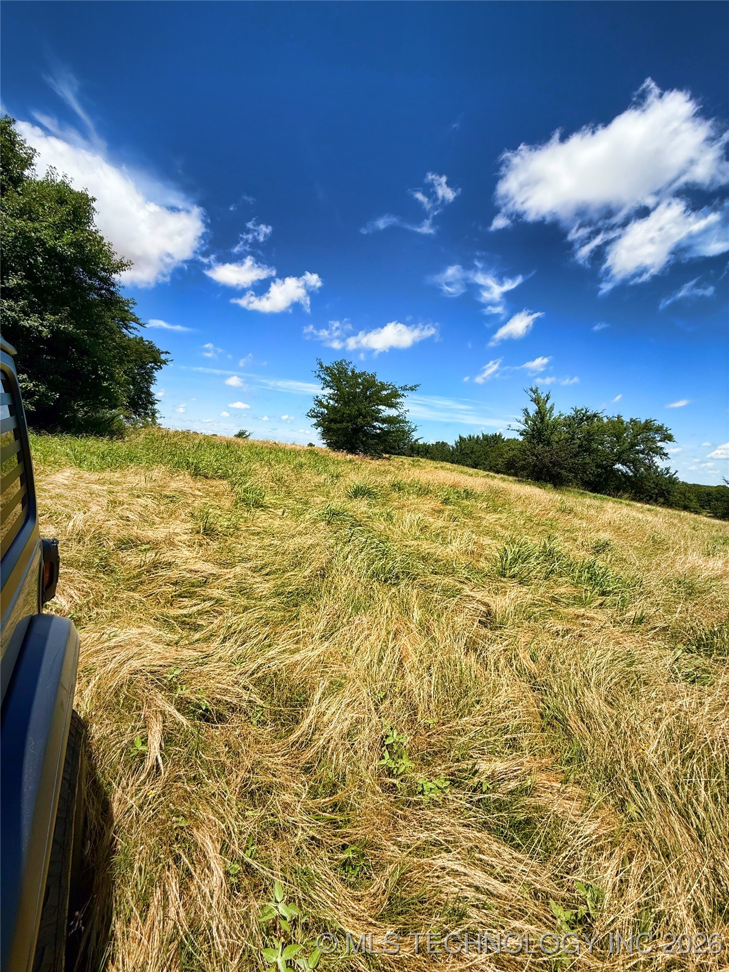 1065 Road Property Photo 4