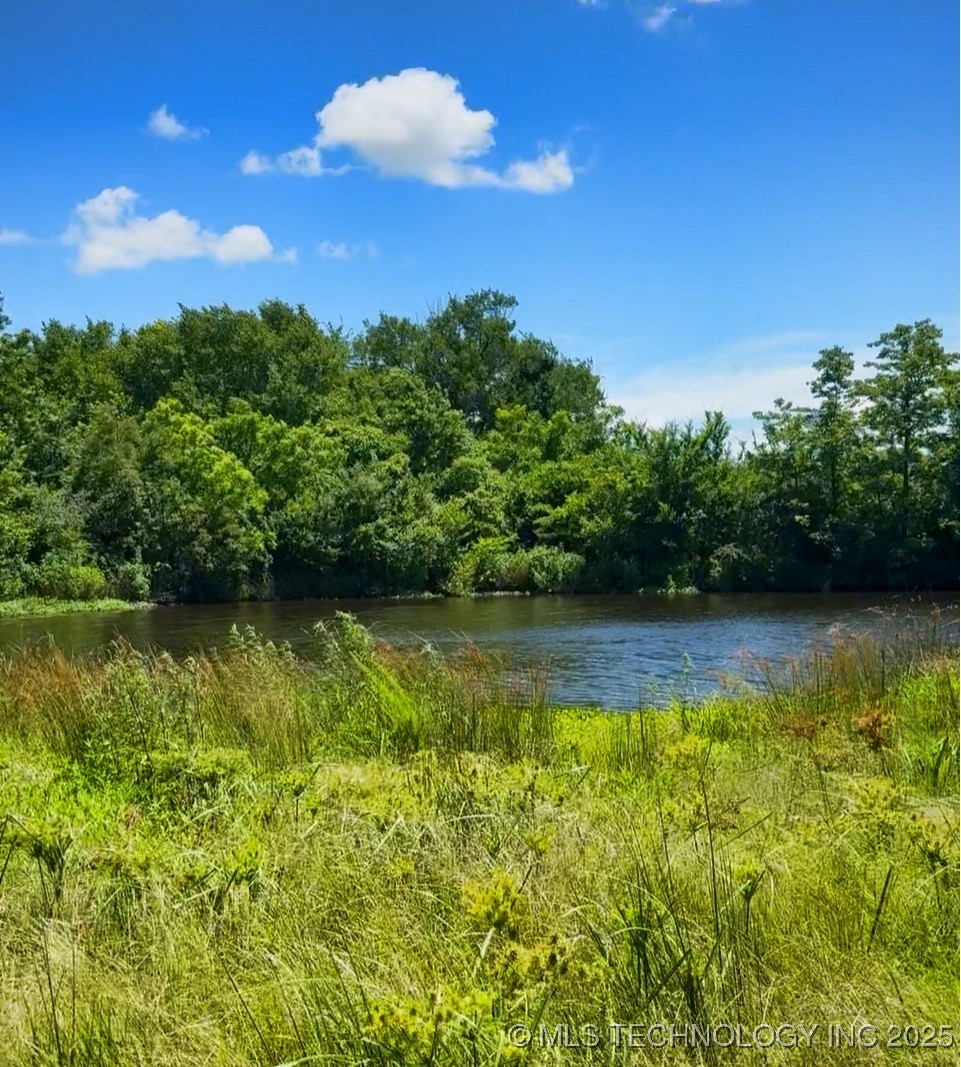 1065 Road Property Photo 5