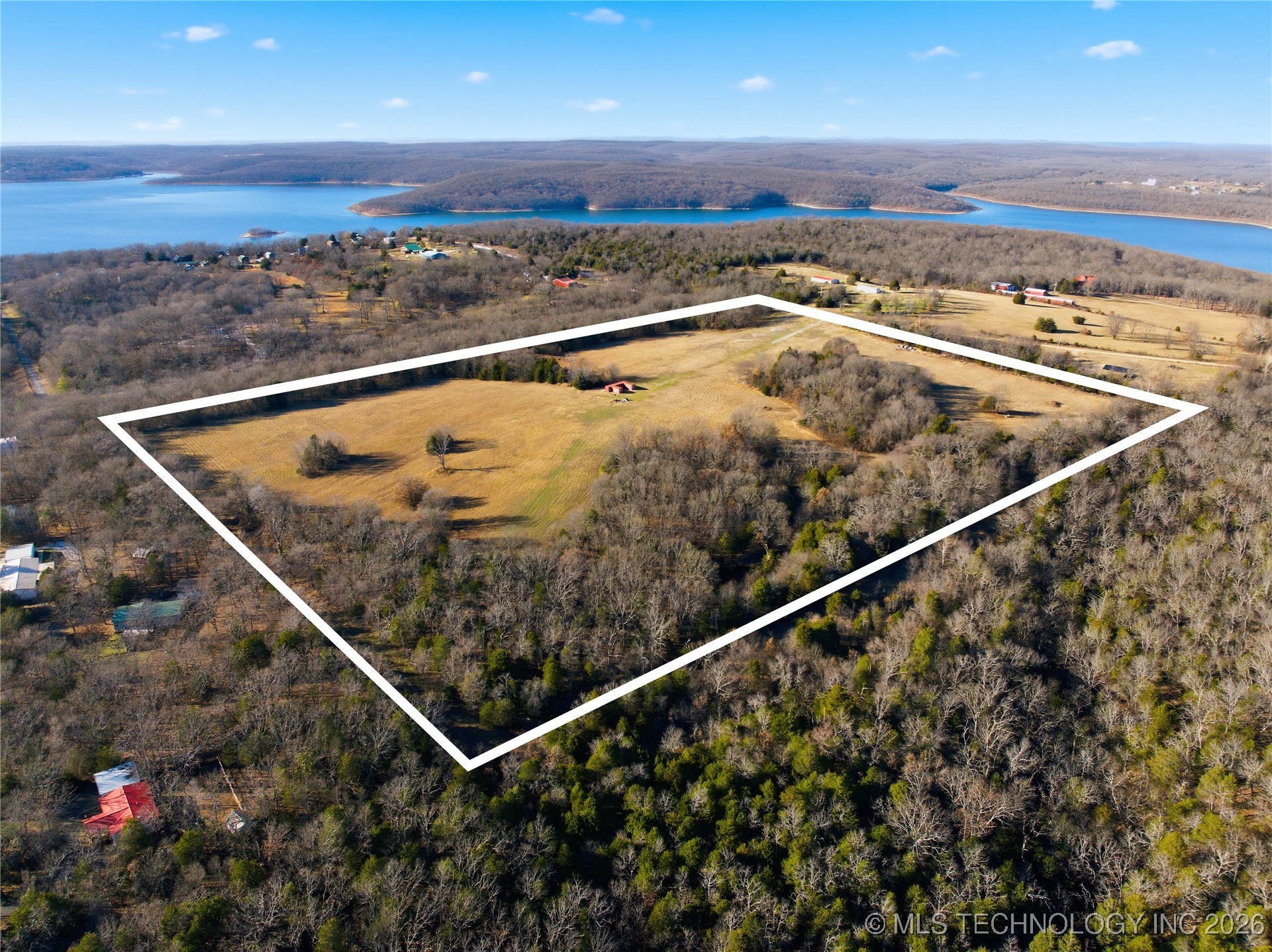 960 Property Photo 1