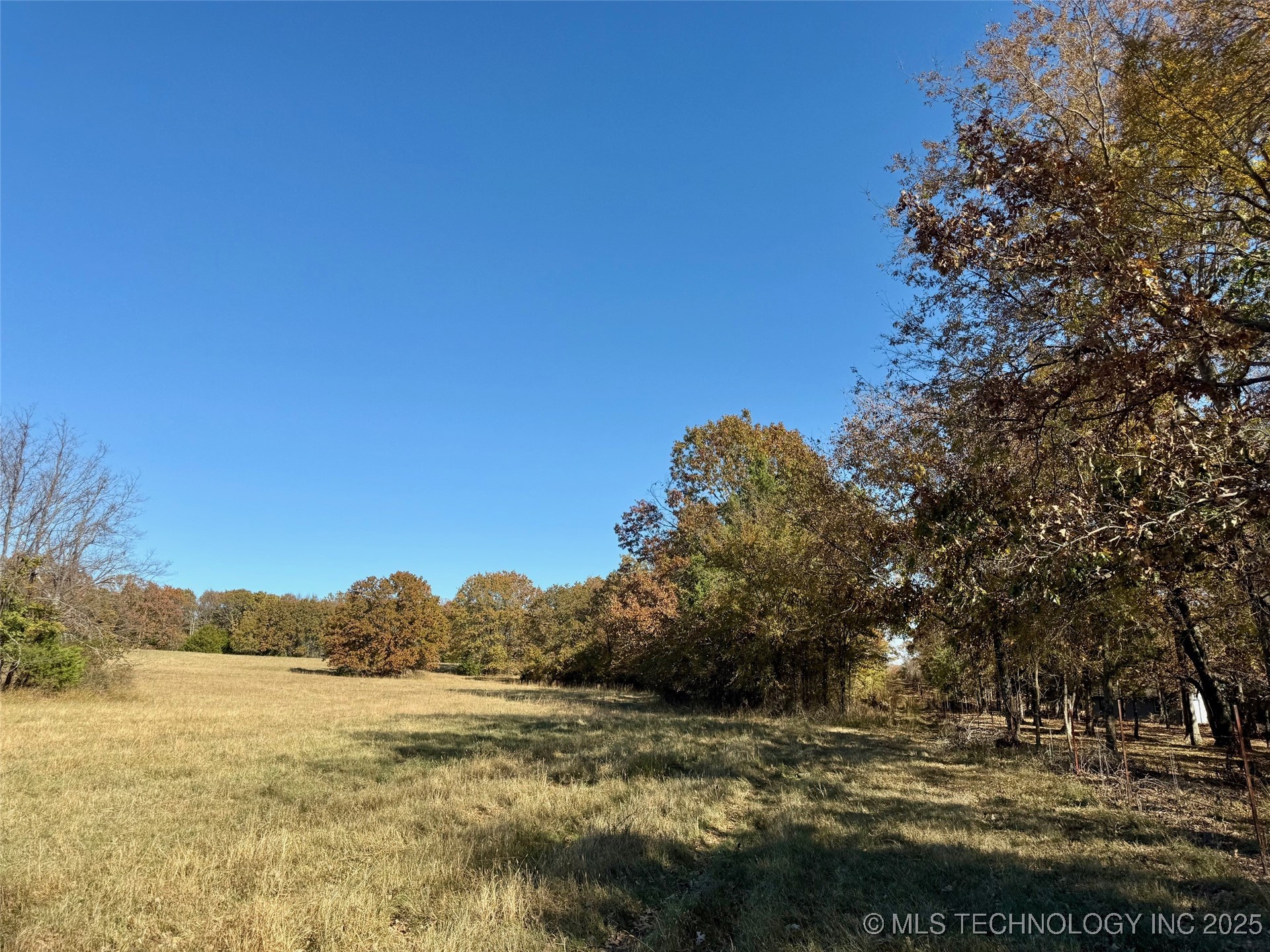 960 Property Photo 15