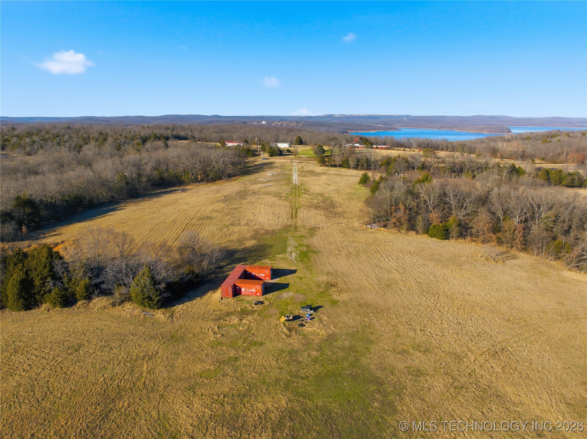 960 Property Photo 18