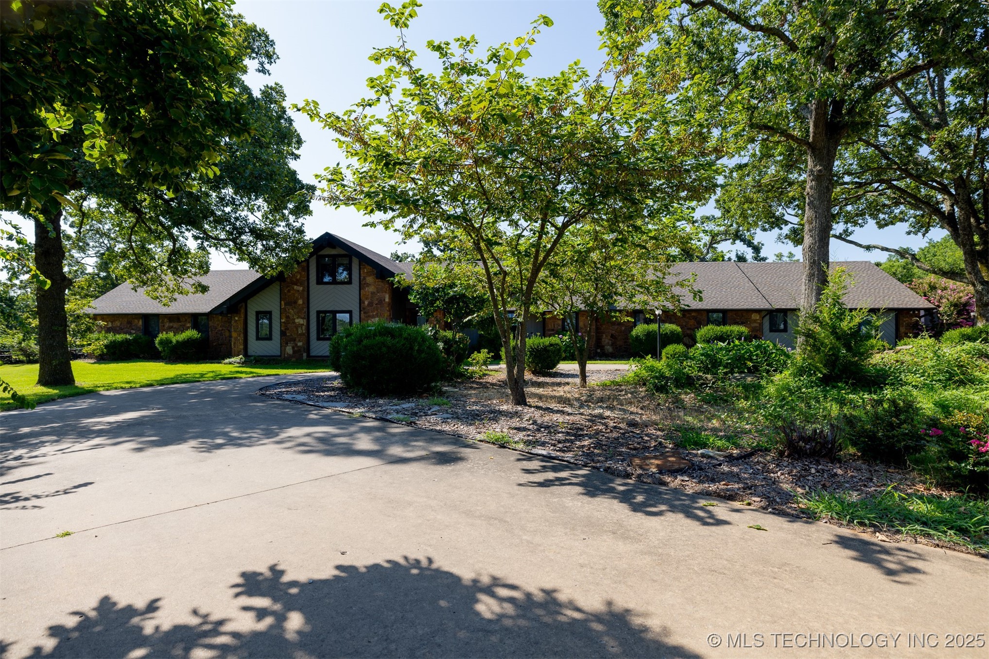 19112 E 480 Road B Property Photo 11