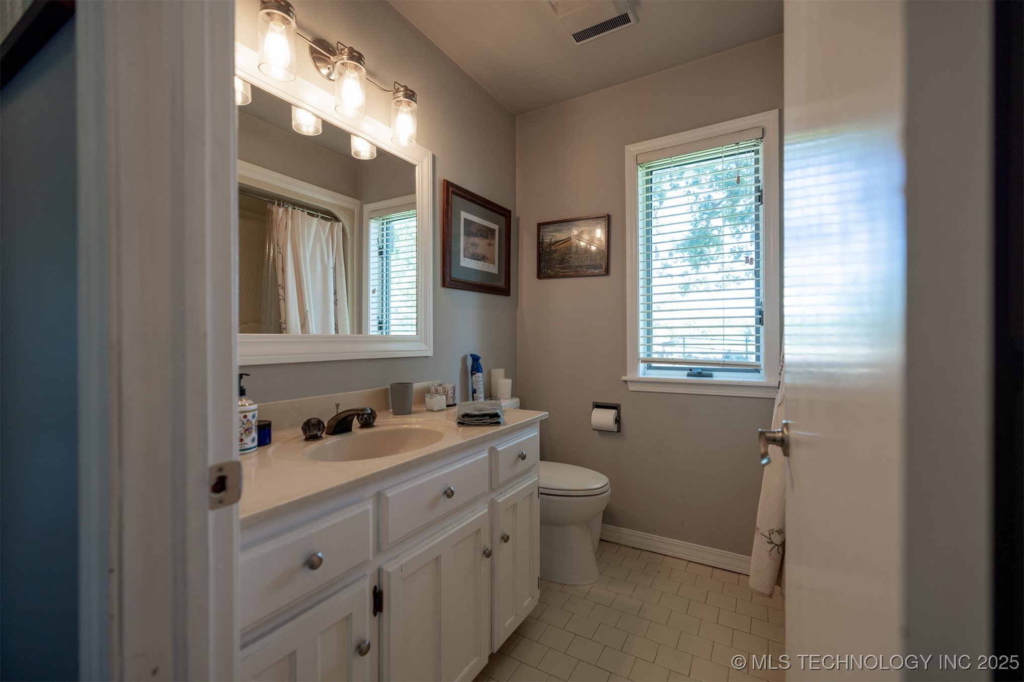 19112 E 480 Road B Property Photo 18