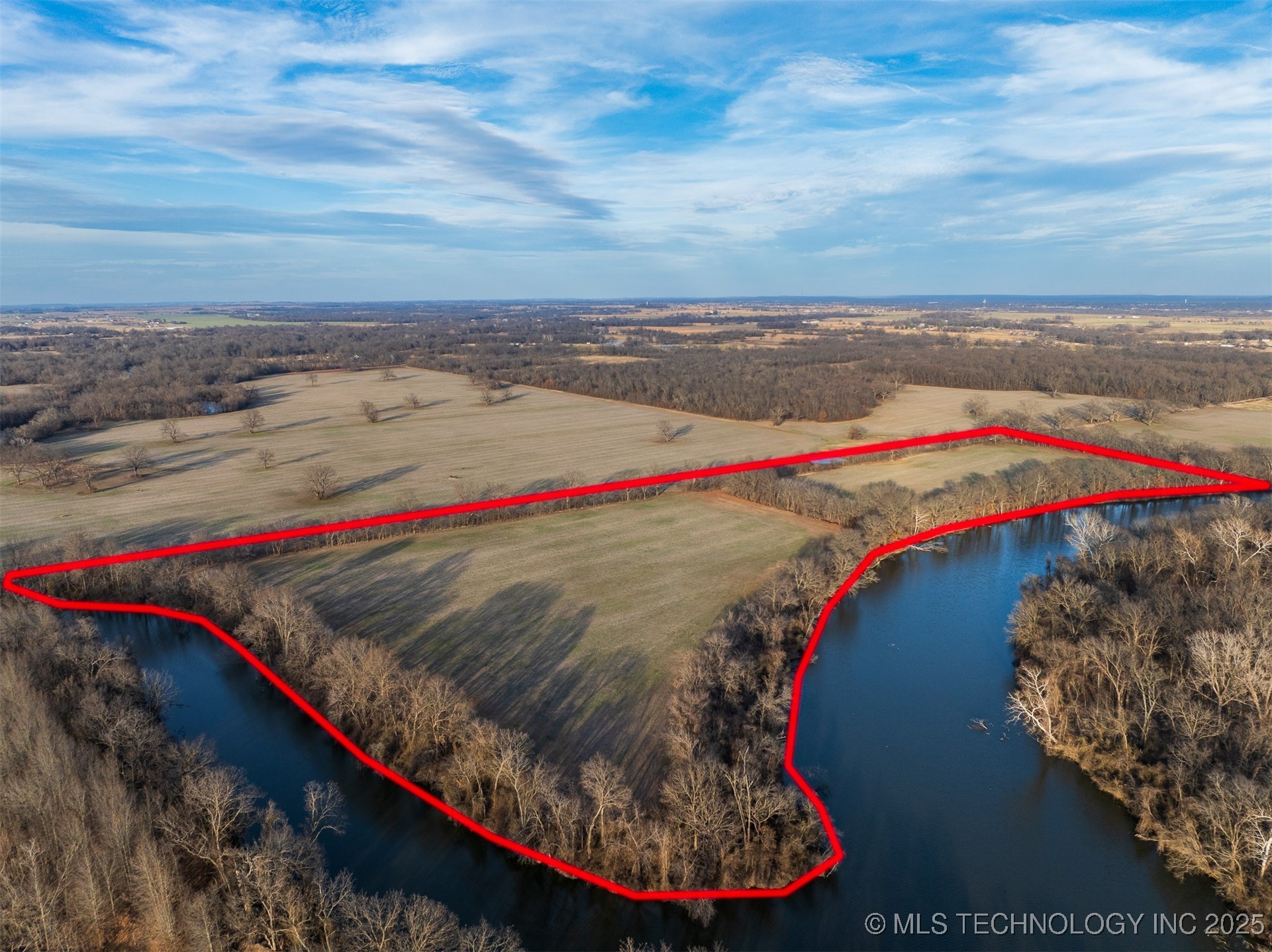 23 E 750 Road Property Photo 6